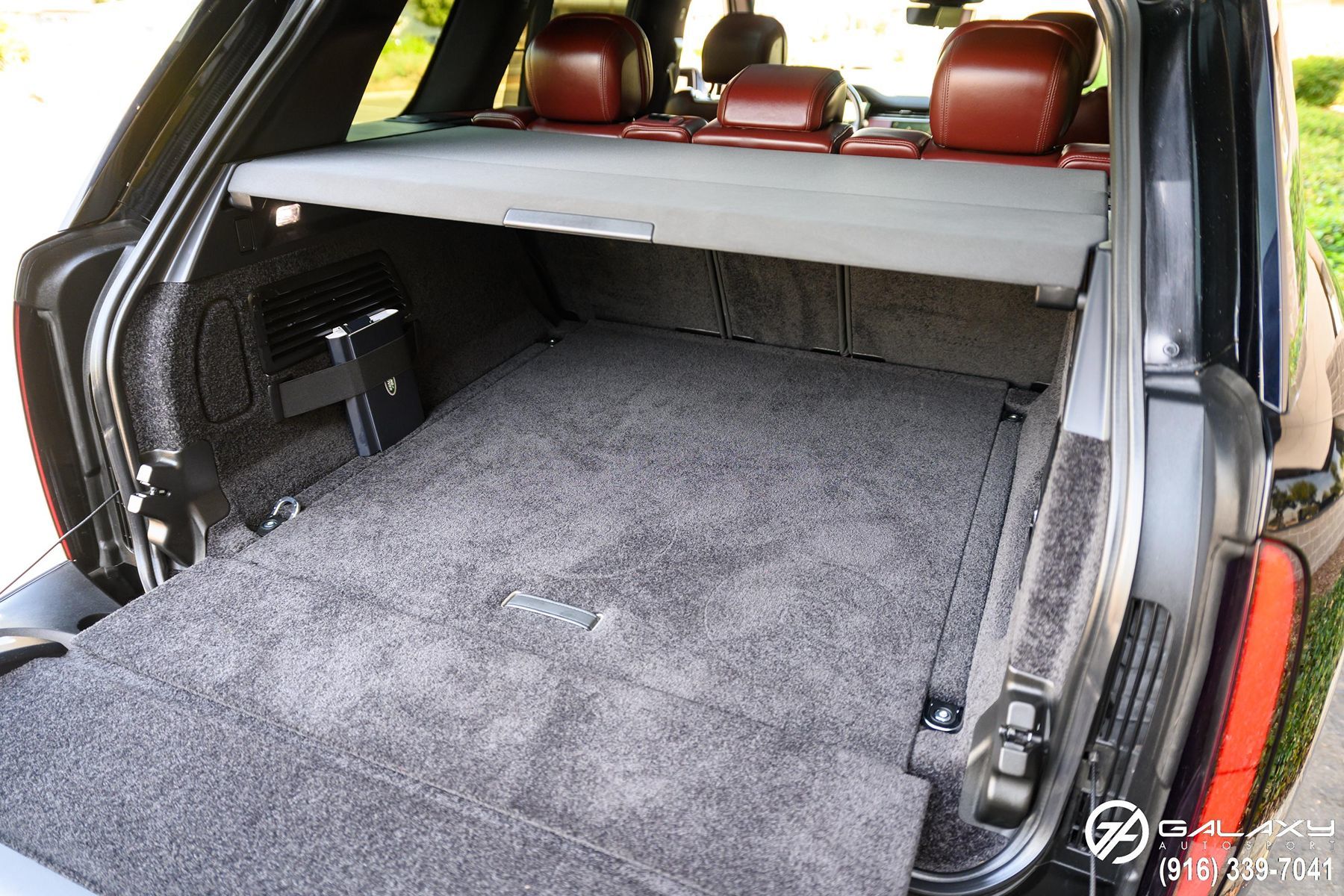 2023 Land Rover Range Rover SE photo 20