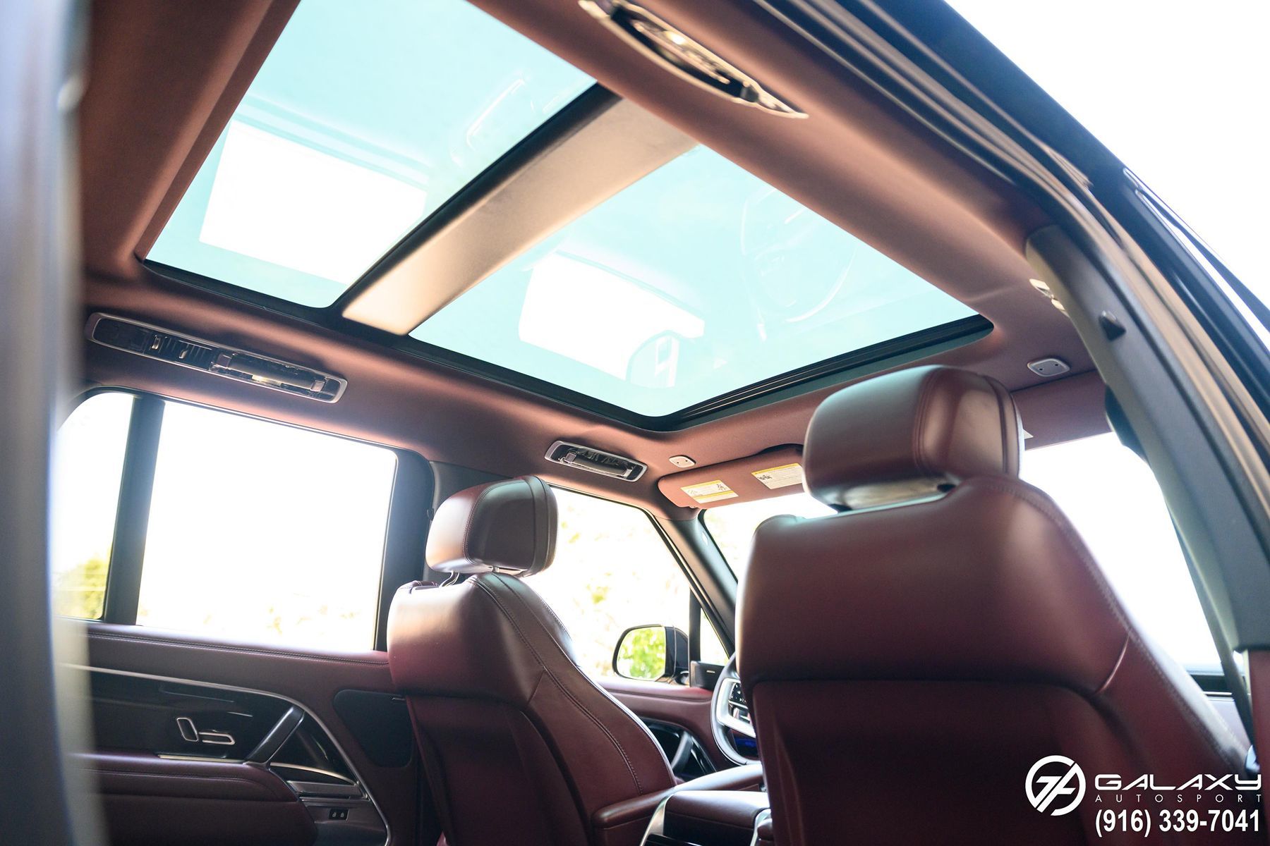 2023 Land Rover Range Rover SE photo 24