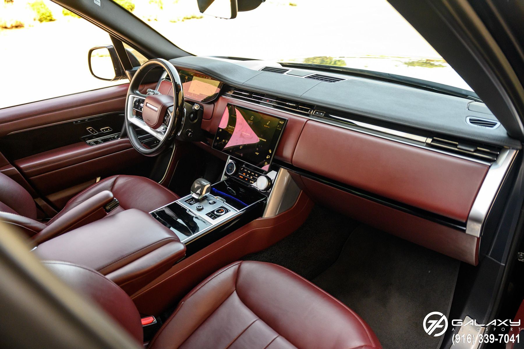 2023 Land Rover Range Rover SE photo 30