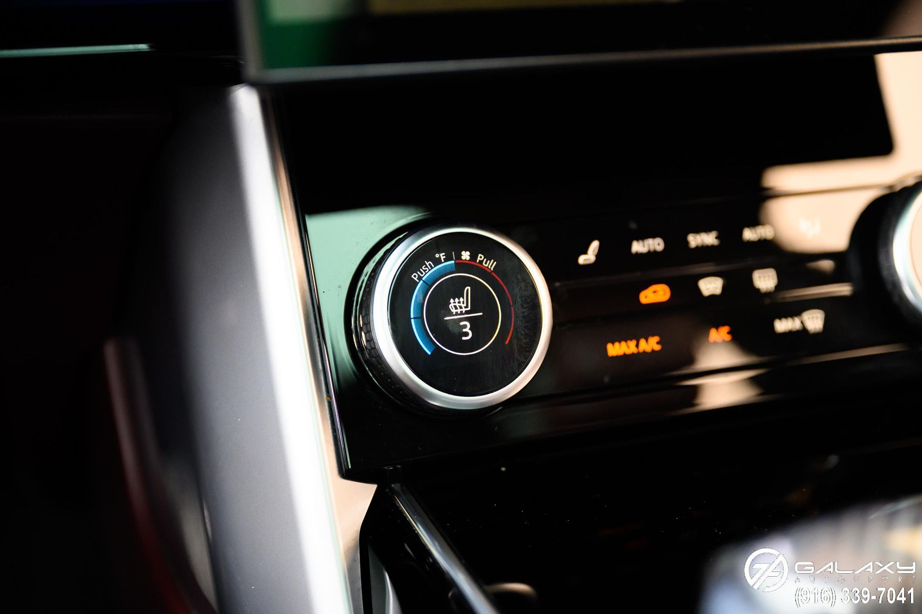 2023 Land Rover Range Rover SE photo 38