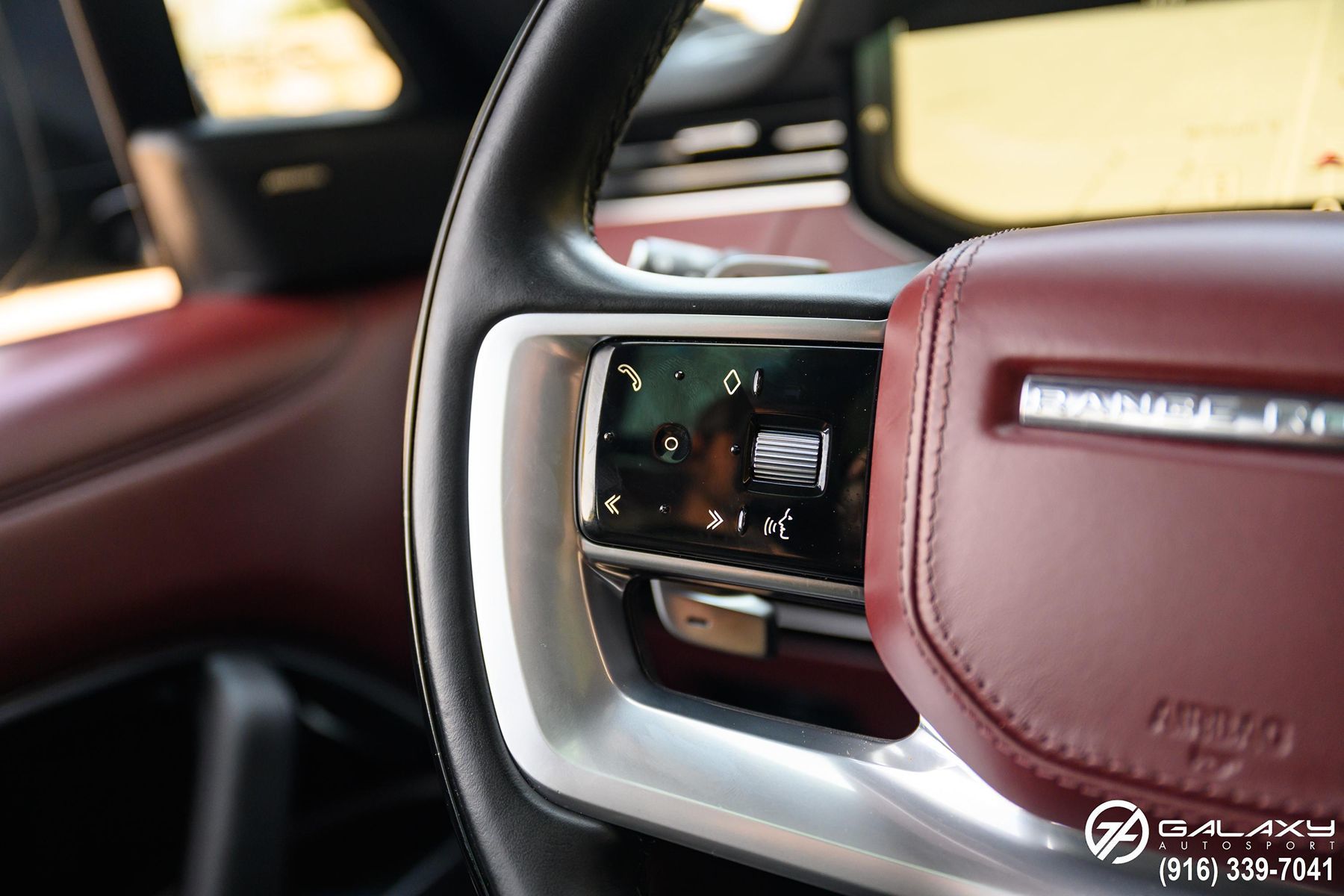 2023 Land Rover Range Rover SE photo 40