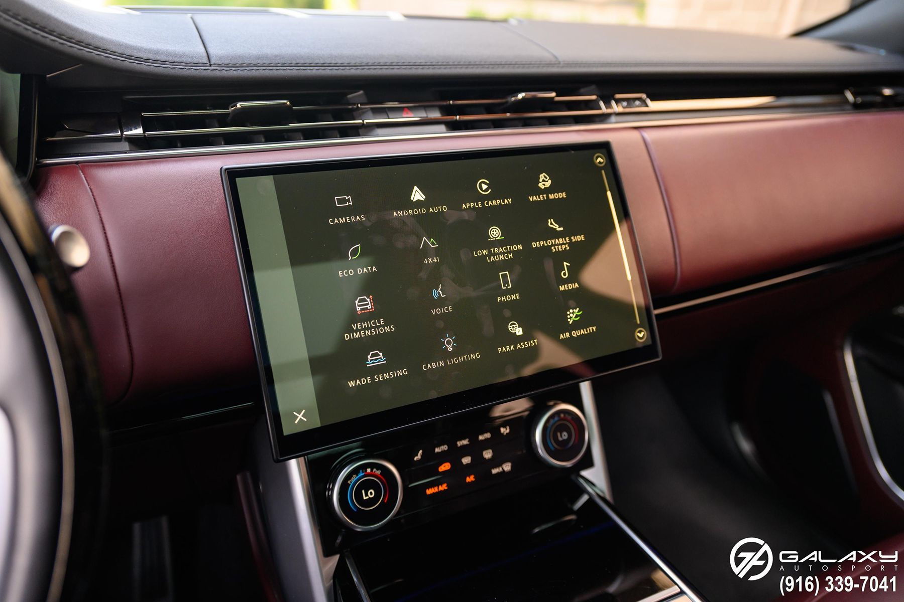 2023 Land Rover Range Rover SE photo 43
