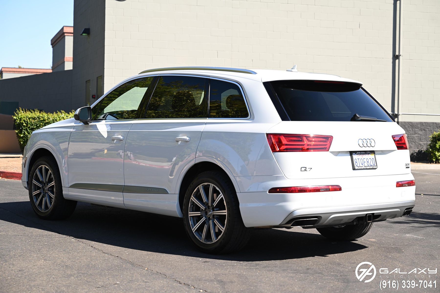 2017 Audi Q7 Prestige photo 2