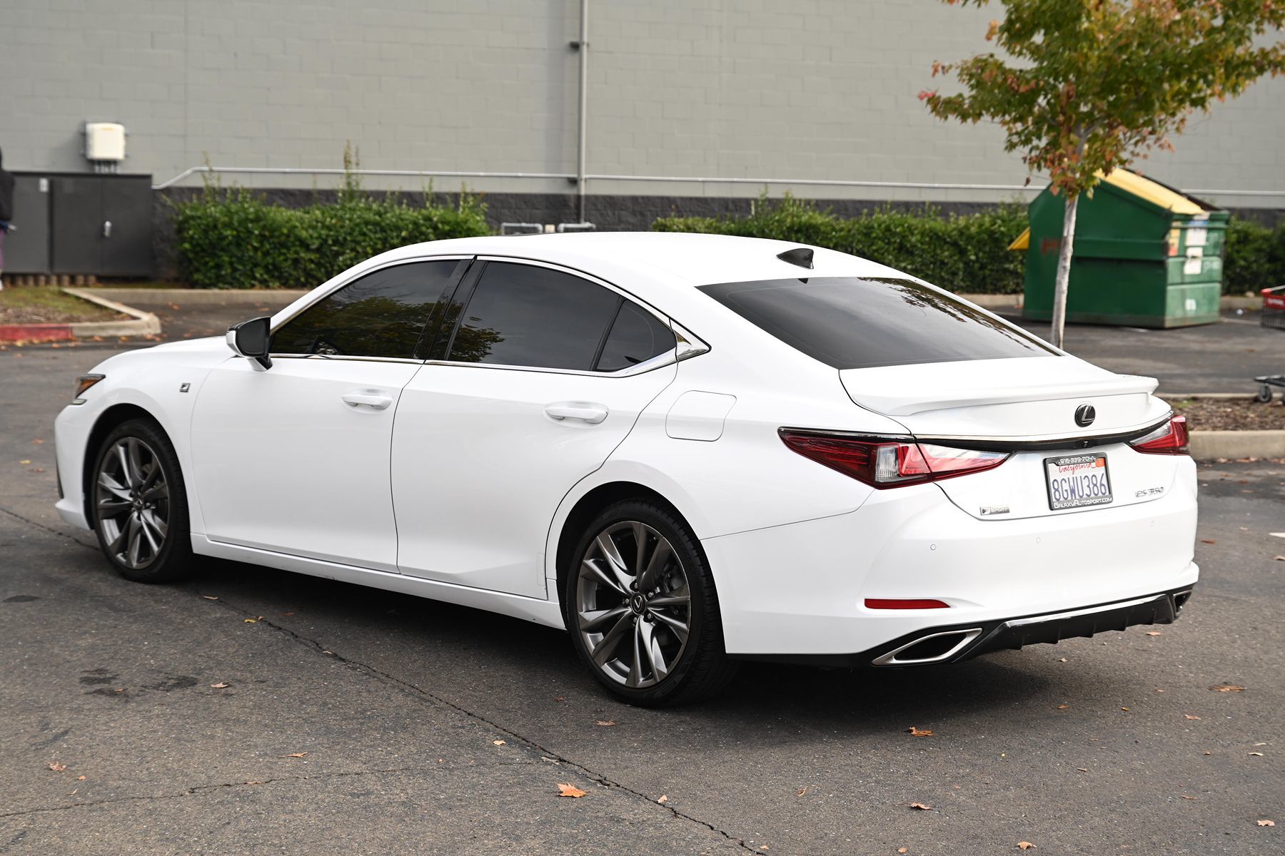2019 Lexus ES 350 F SPORT photo 4