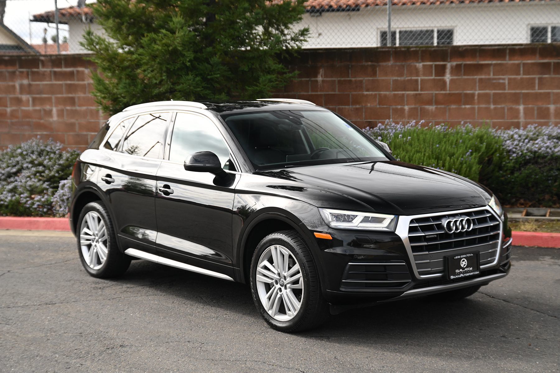 2018 Audi Q5 2.0T quattro S tronic Premium Plus's photo