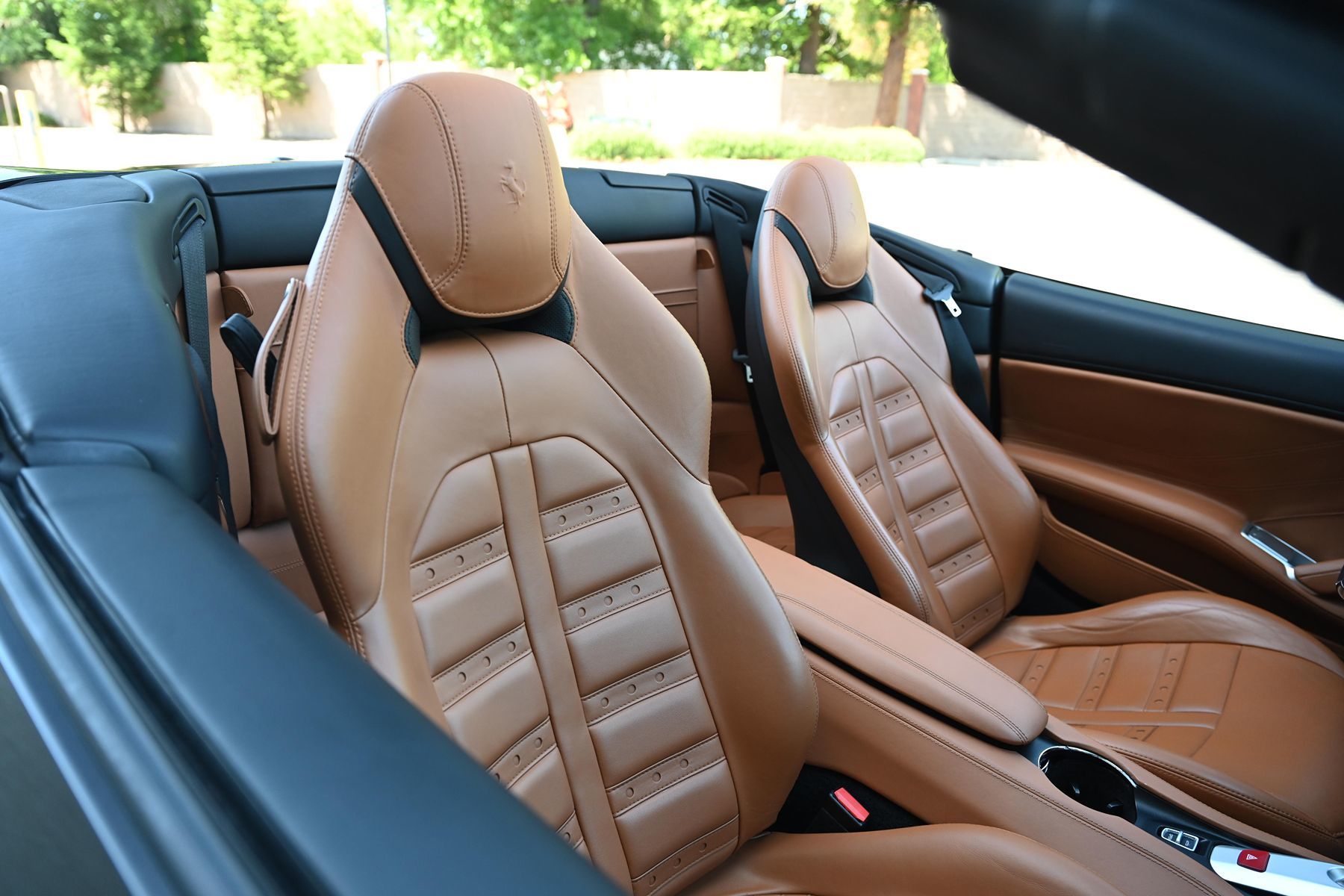 2016 Ferrari California T Base - Photo 20