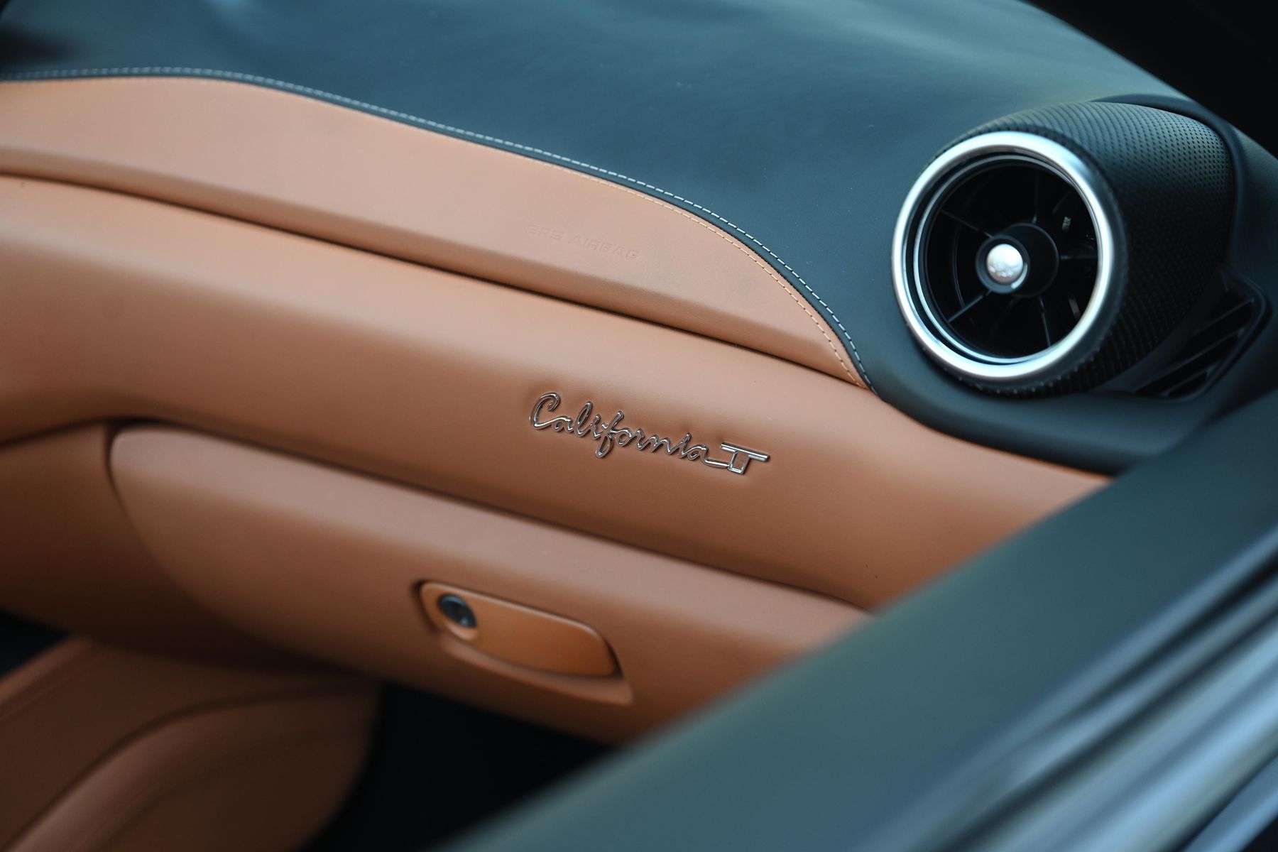 2016 Ferrari California T Base - Photo 22