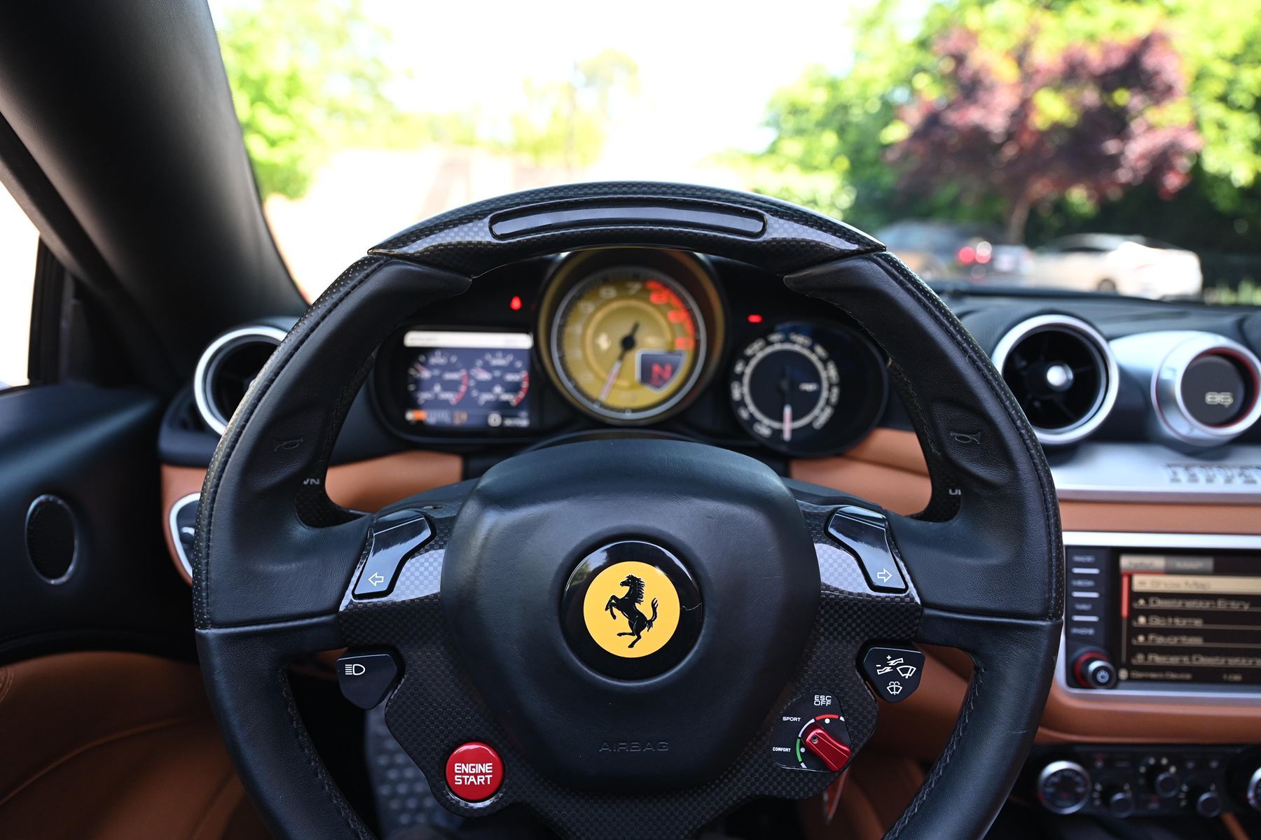 2016 Ferrari California T Base - Photo 34