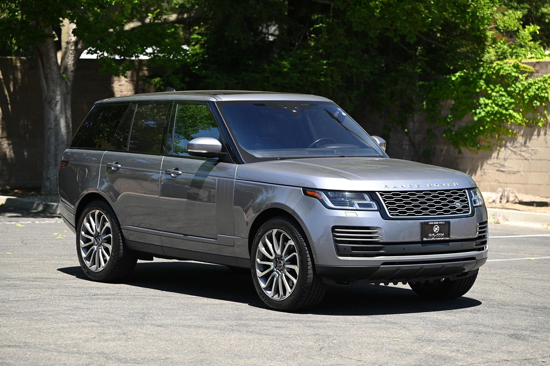 2020 Land Rover Range Rover 3.0 P400 HSE MHEV's photo