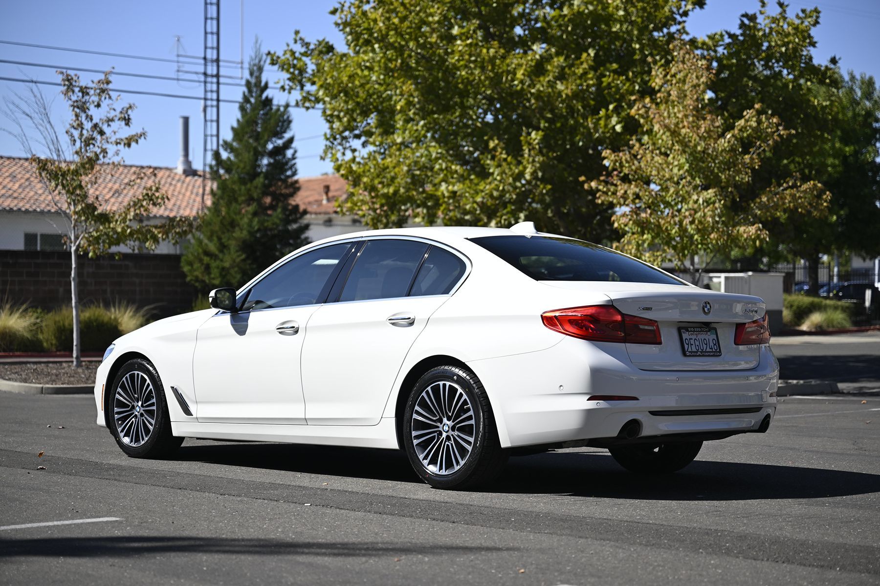 Photo 5 of this BMW 5 Series