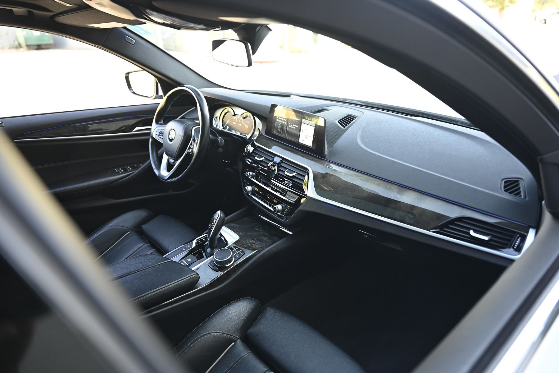Photo 20 of this BMW 5 Series