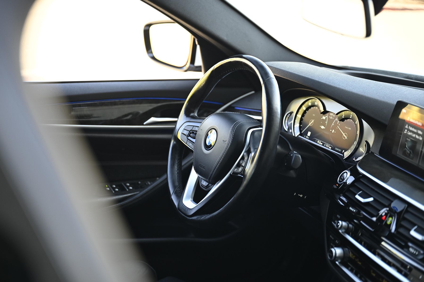 Photo 23 of this BMW 5 Series