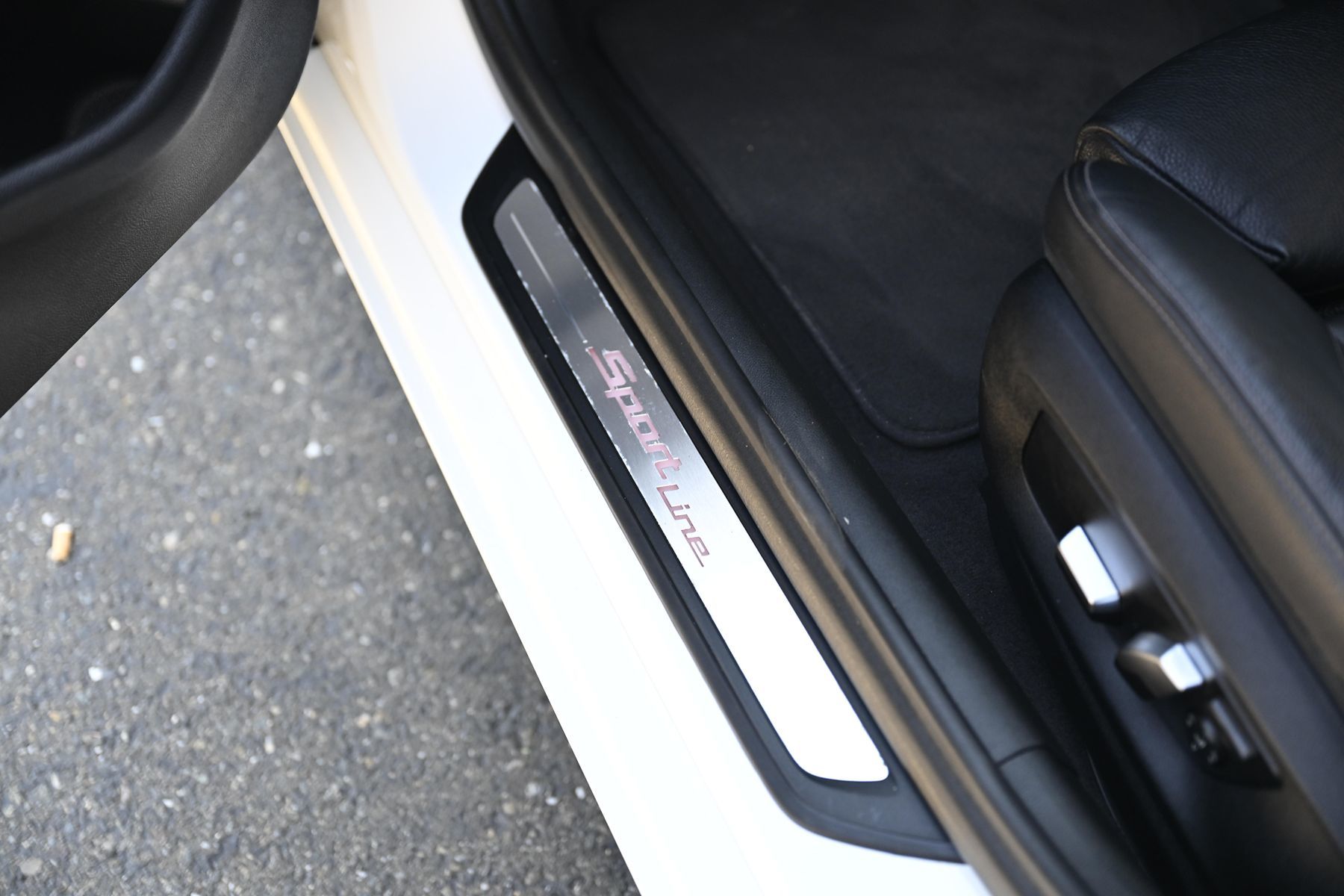 Photo 28 of this BMW 5 Series
