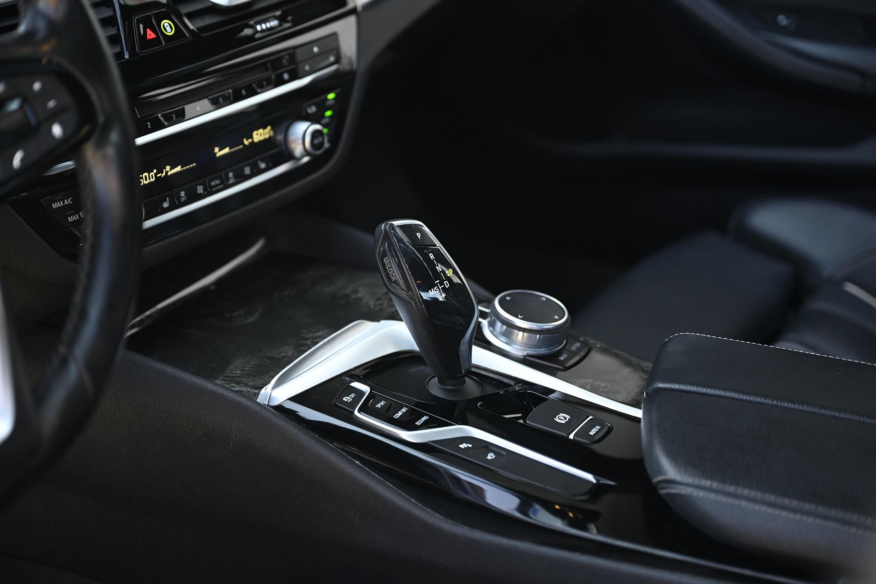Photo 29 of this BMW 5 Series