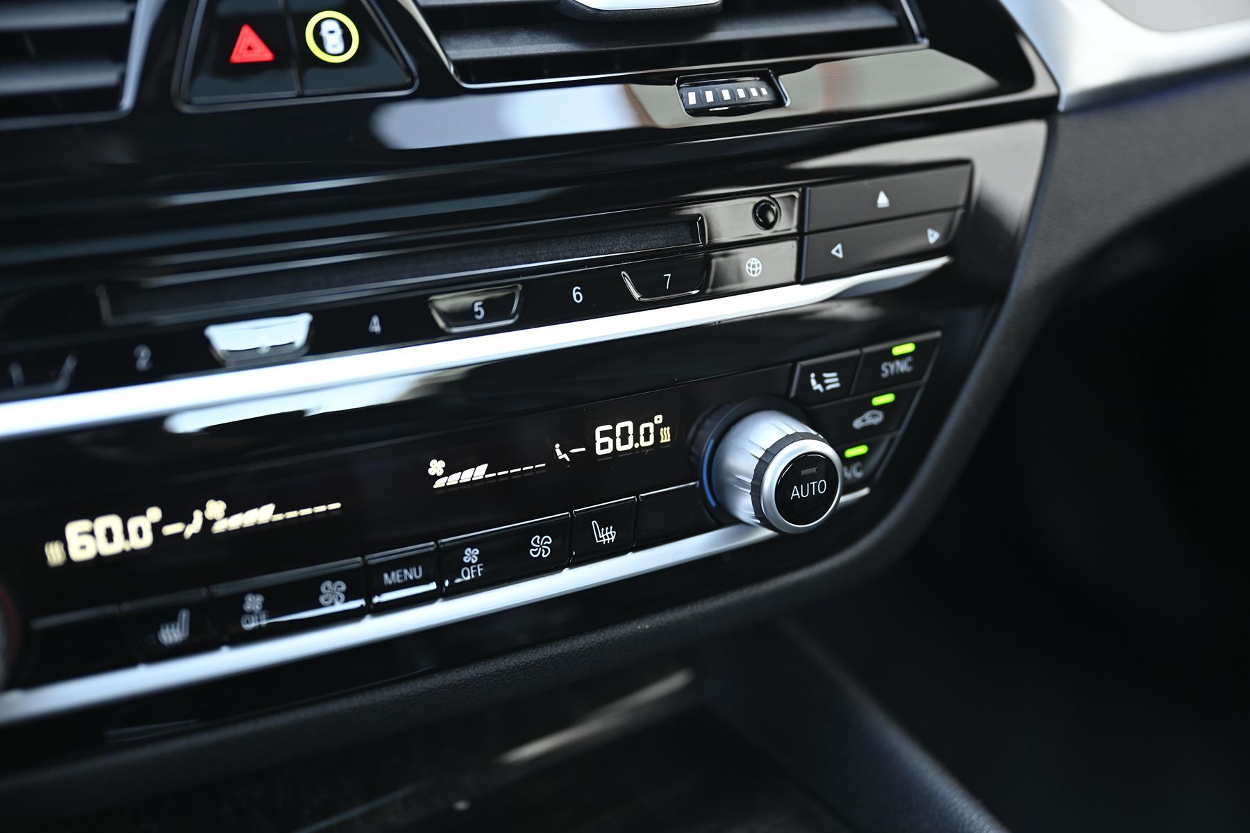 Photo 33 of this BMW 5 Series
