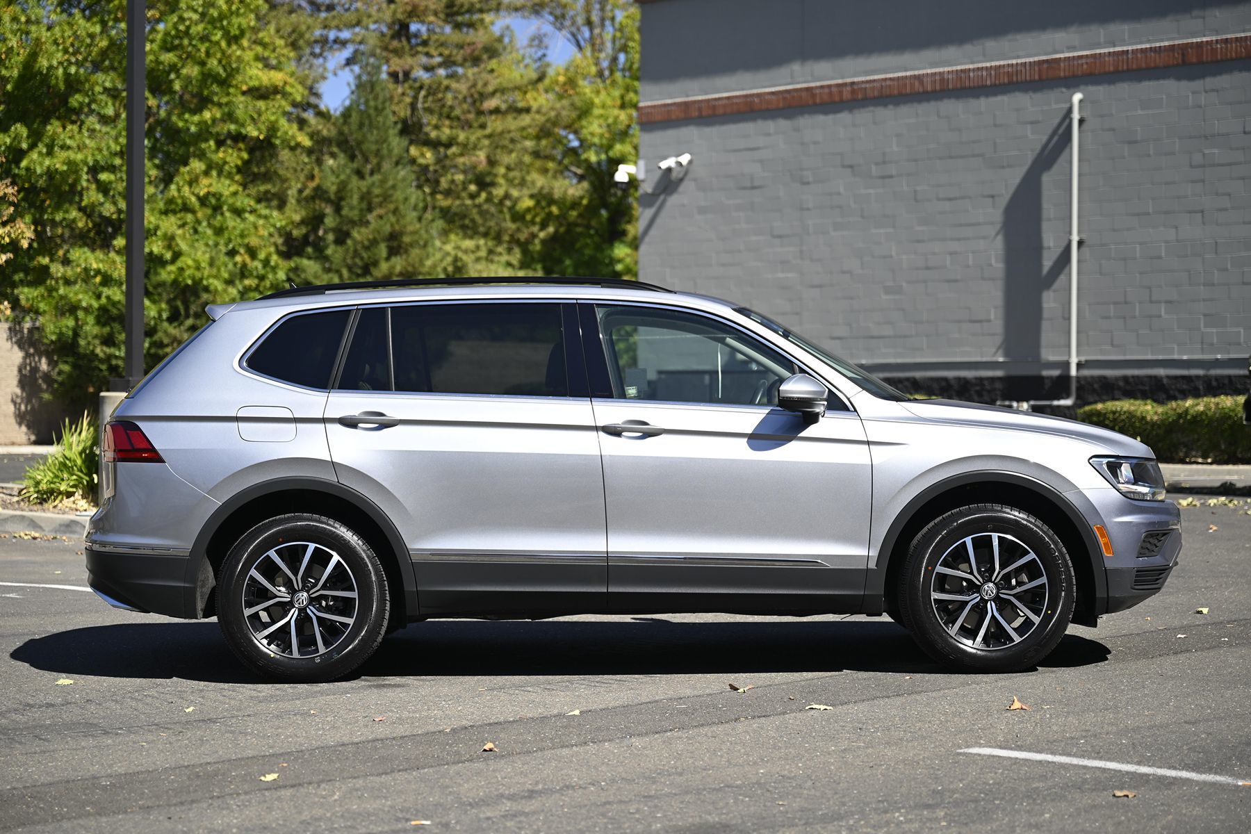 Photo 8 of this Volkswagen Tiguan