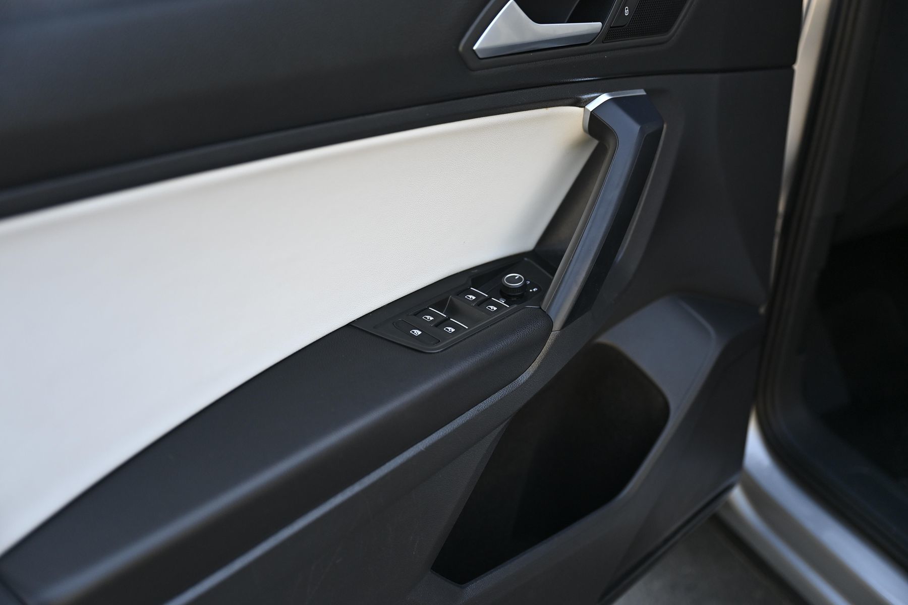 Photo 12 of this Volkswagen Tiguan