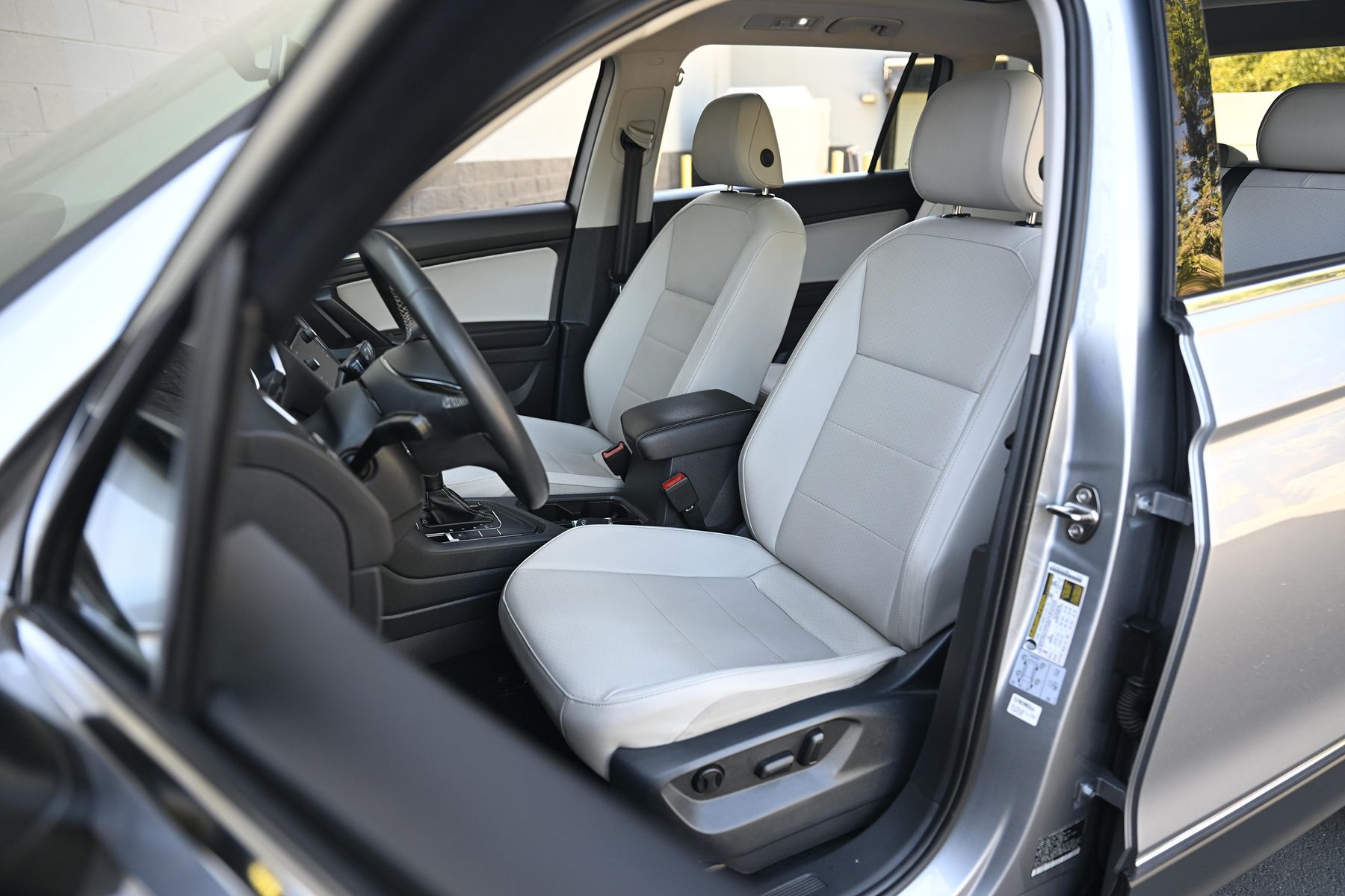 Photo 18 of this Volkswagen Tiguan