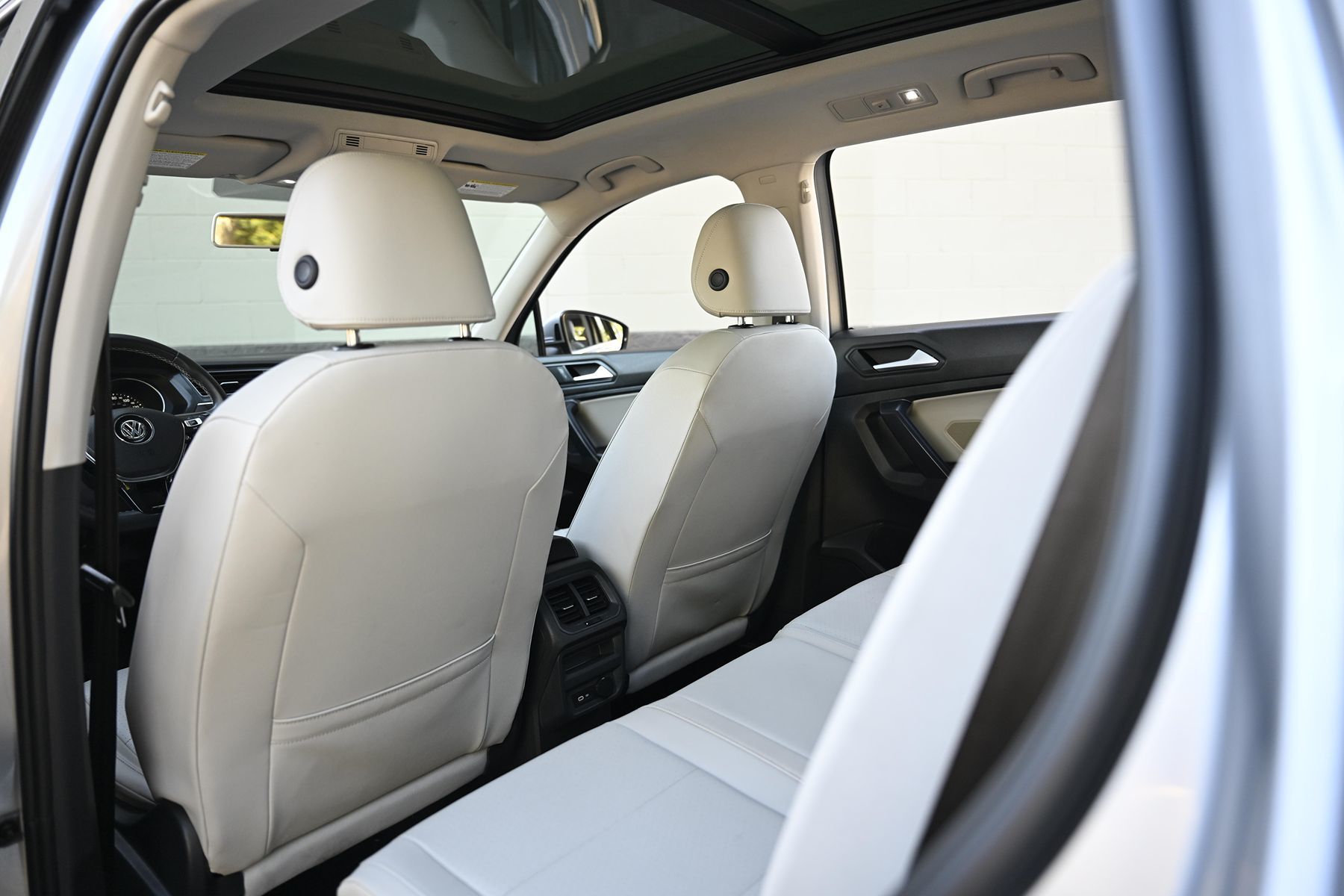 Photo 21 of this Volkswagen Tiguan