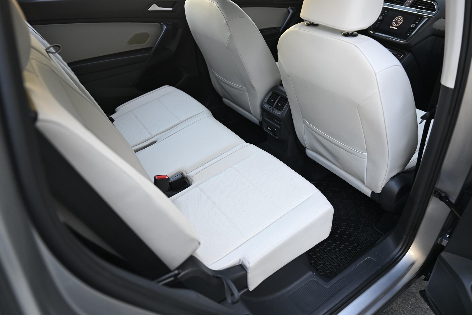 Photo 25 of this Volkswagen Tiguan
