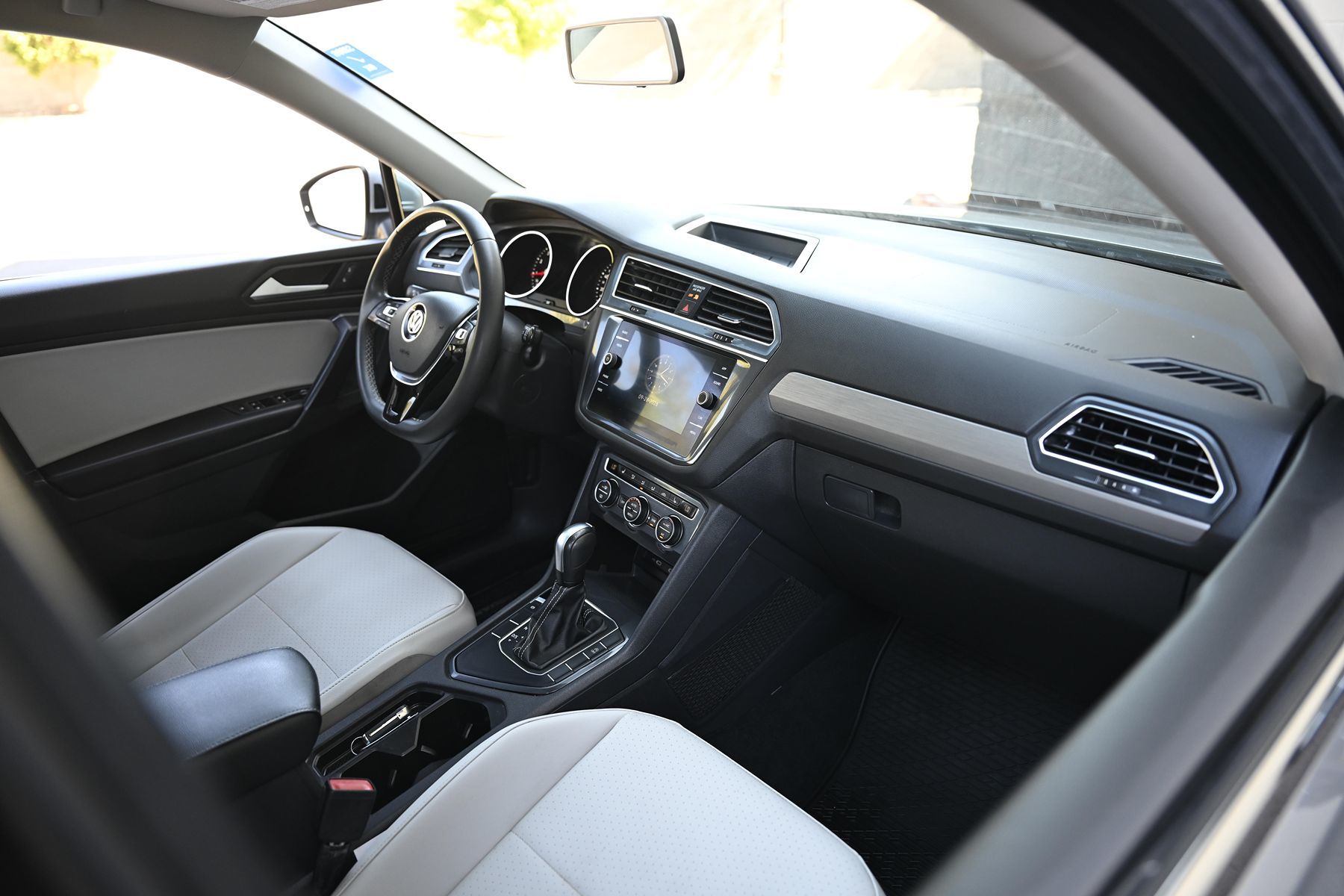 Photo 27 of this Volkswagen Tiguan