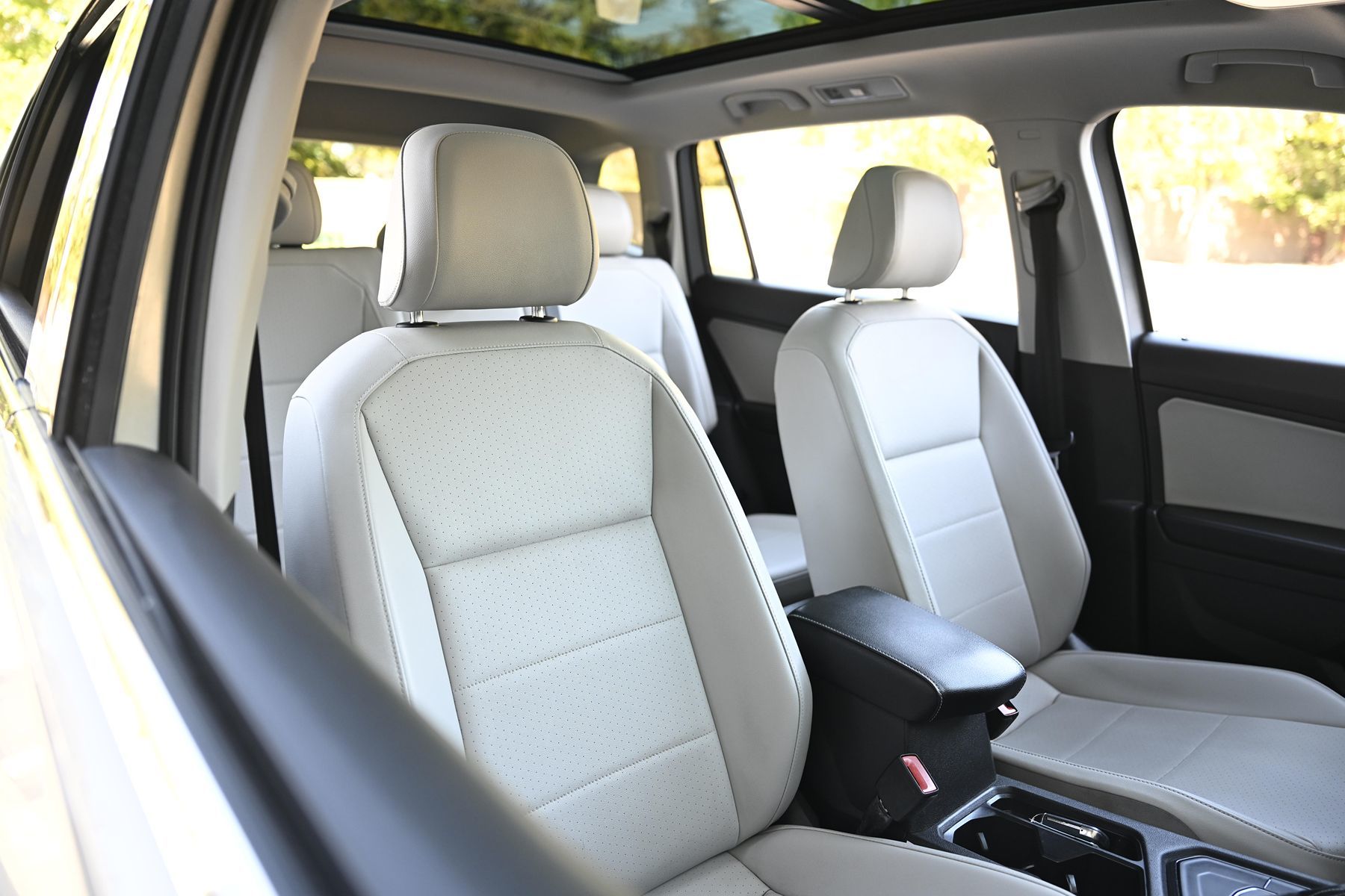 Photo 28 of this Volkswagen Tiguan