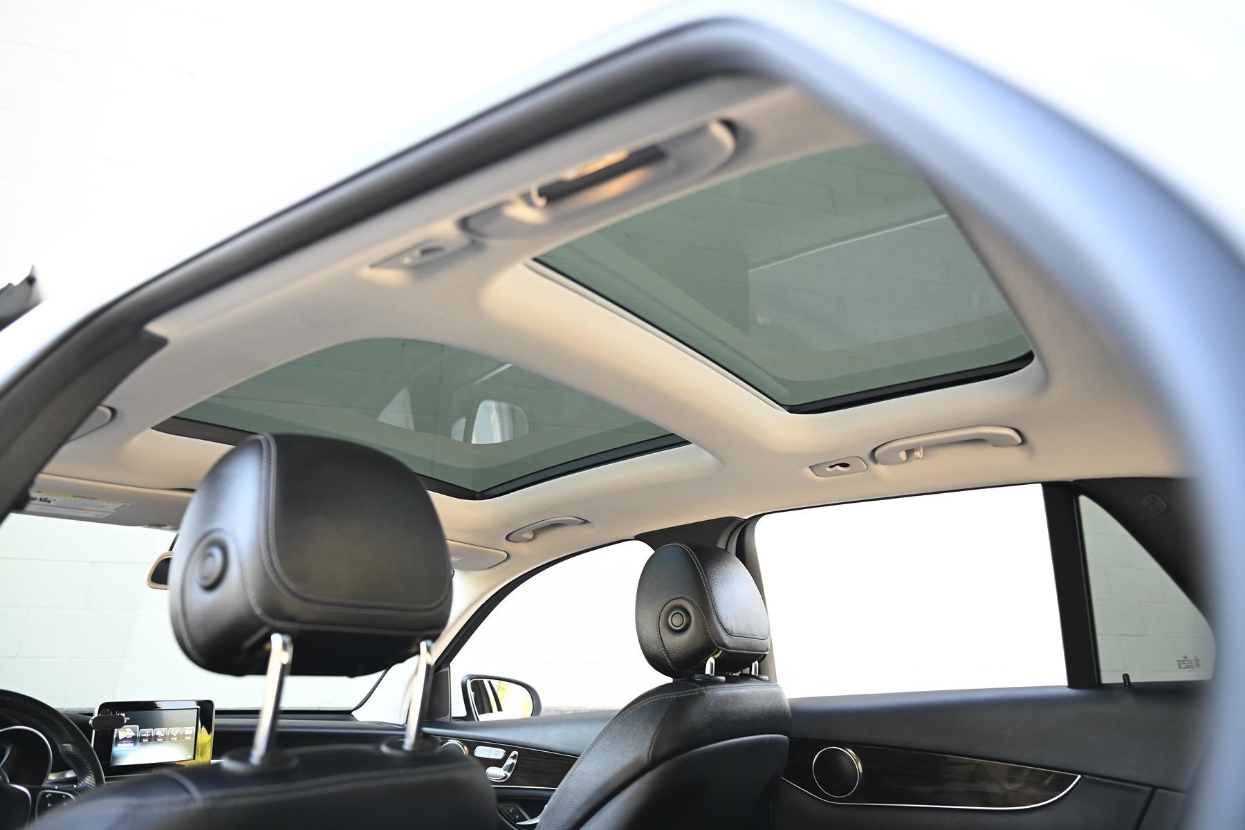 Photo 19 of this Mercedes-Benz GLC 300