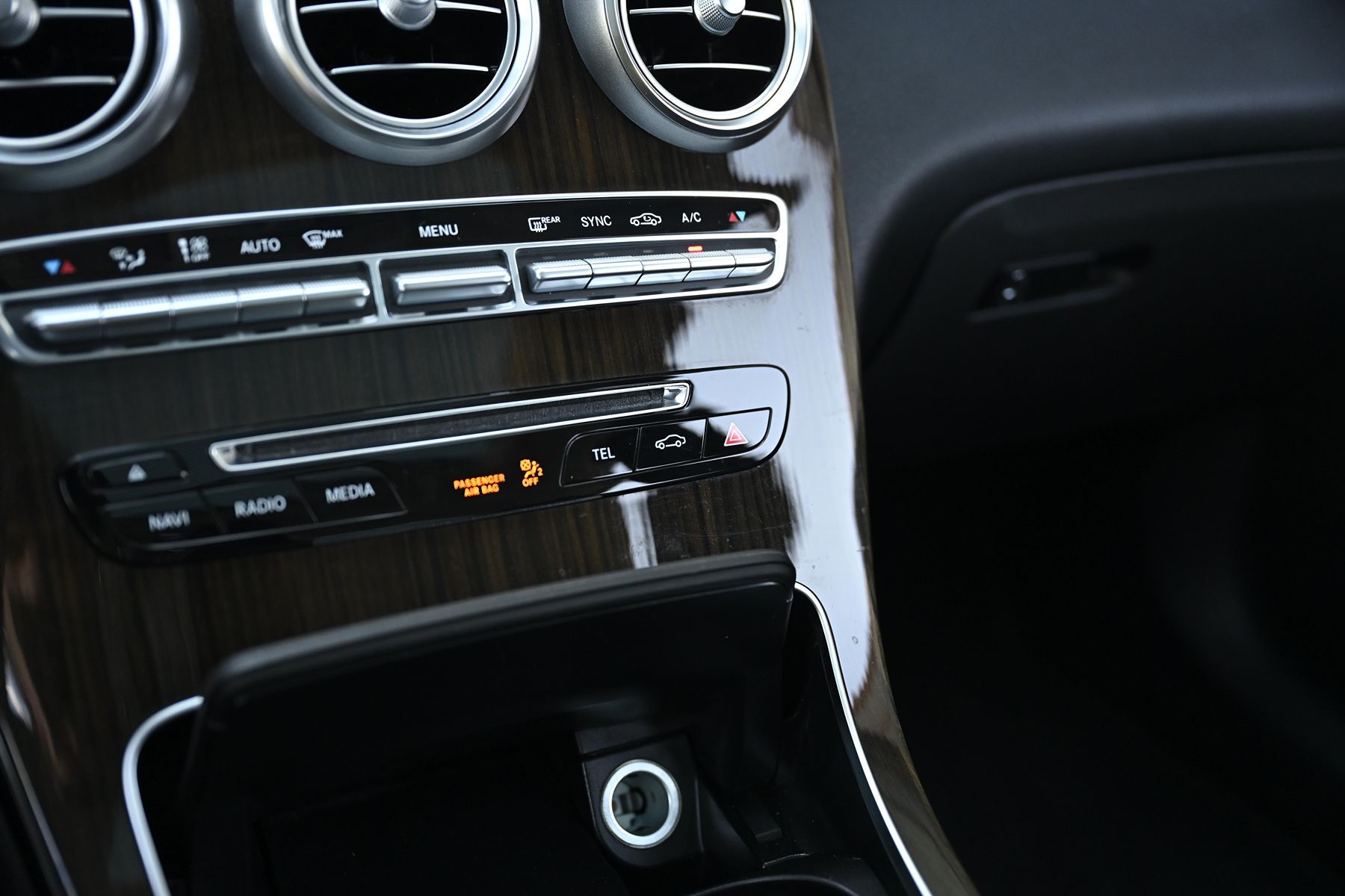 Photo 29 of this Mercedes-Benz GLC 300