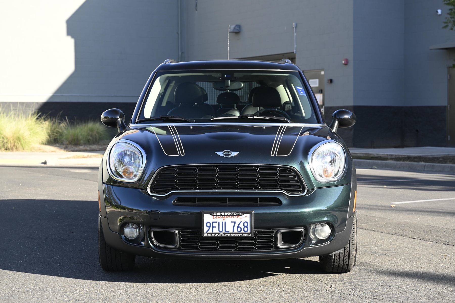 Photo 2 of this MINI Cooper Countryman