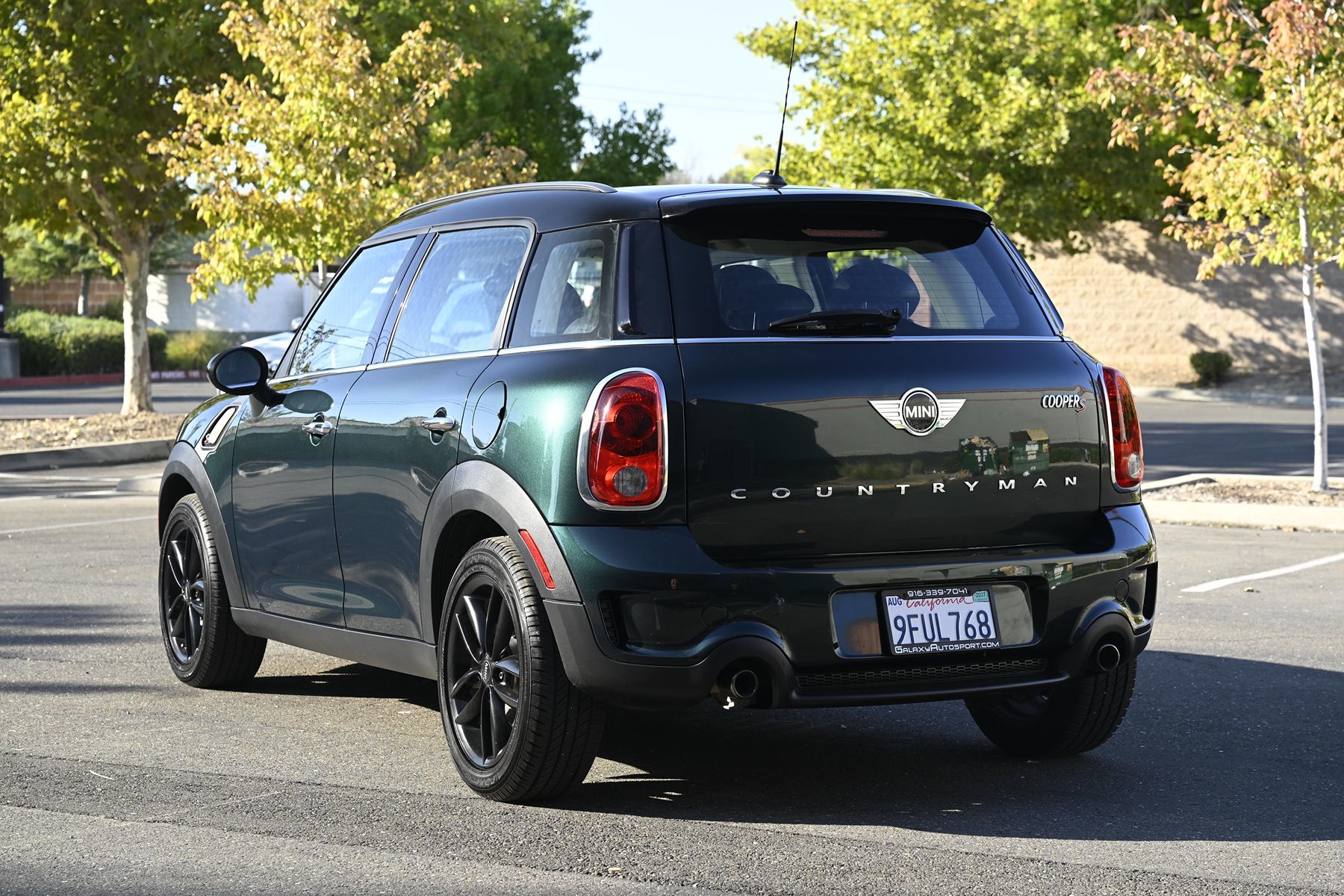 Photo 5 of this MINI Cooper Countryman