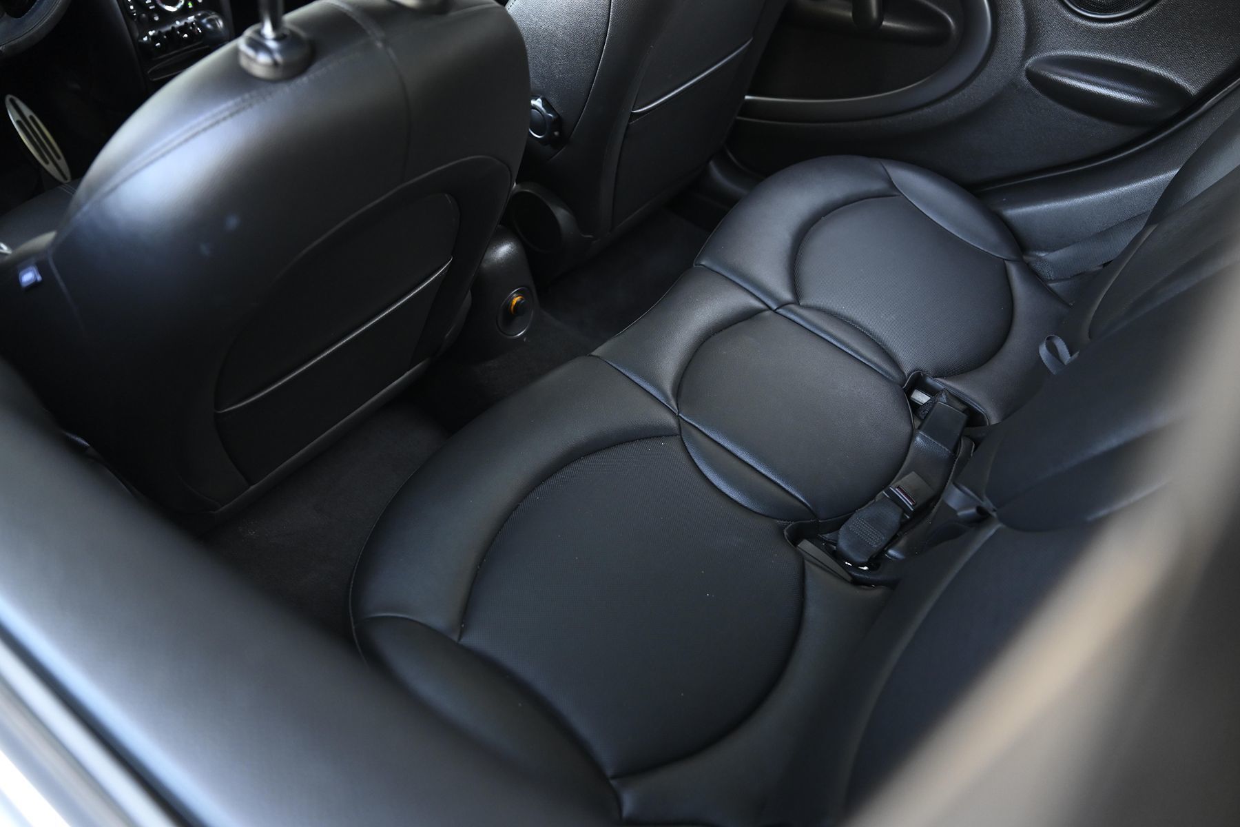 Photo 17 of this MINI Cooper Countryman