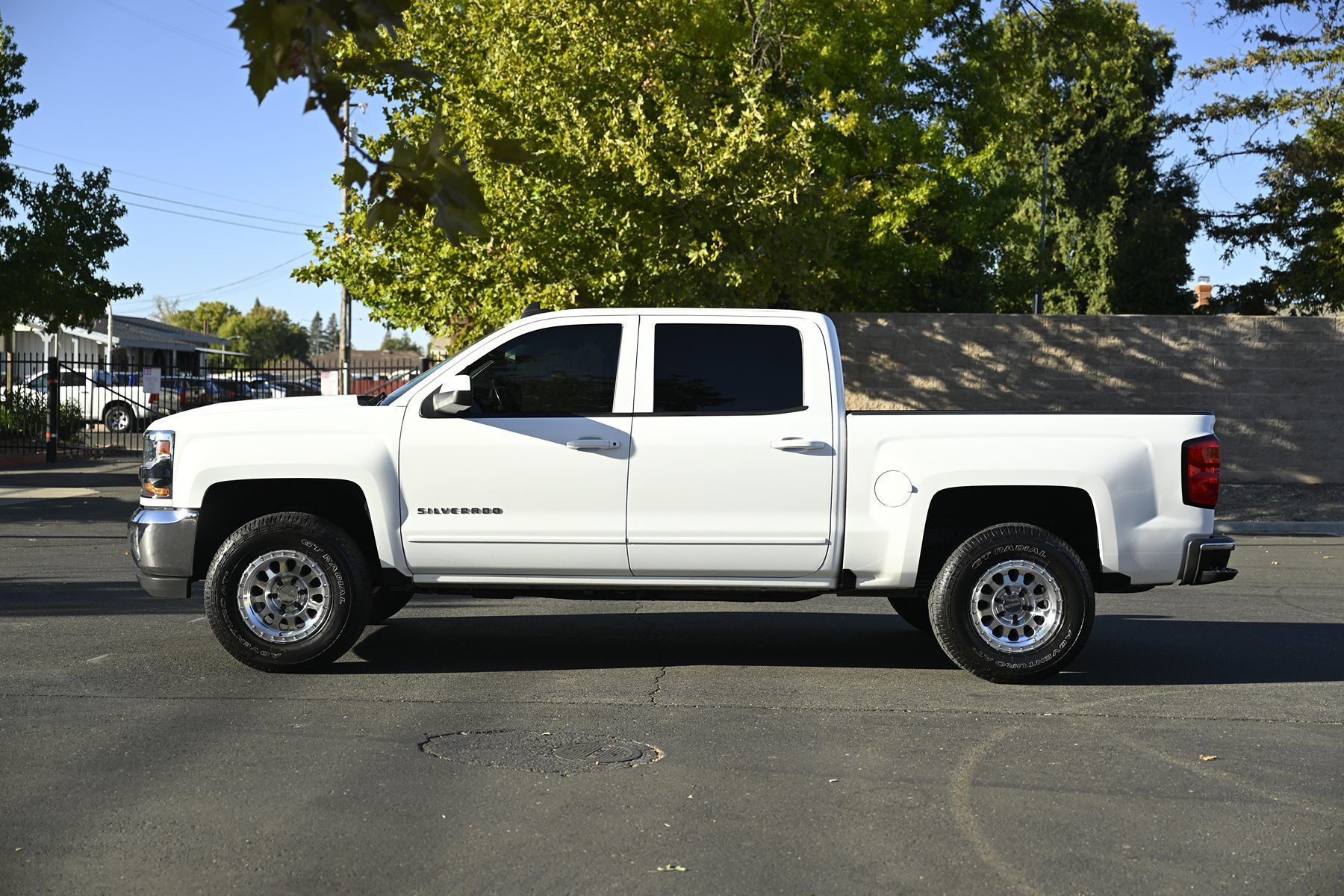Photo 7 of this Chevrolet Silverado 1500