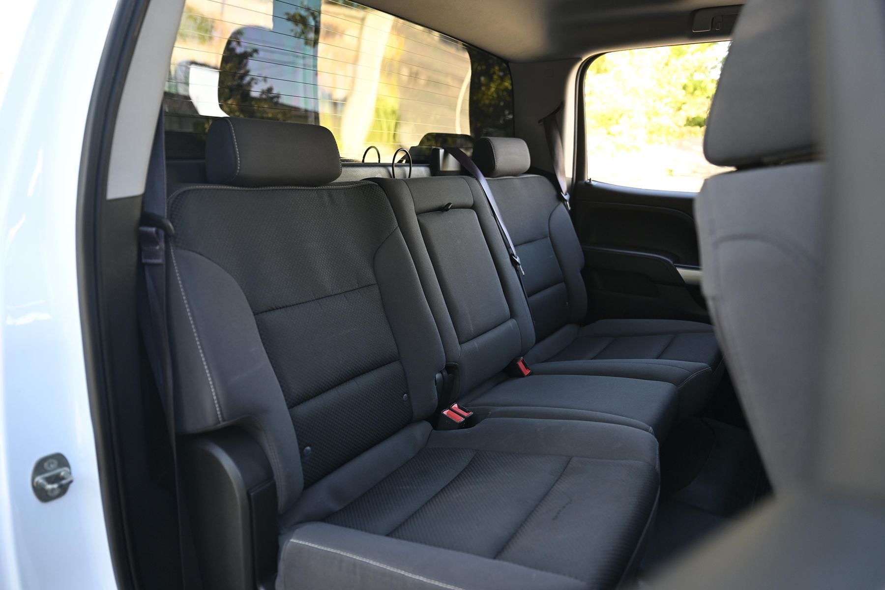 Photo 21 of this Chevrolet Silverado 1500