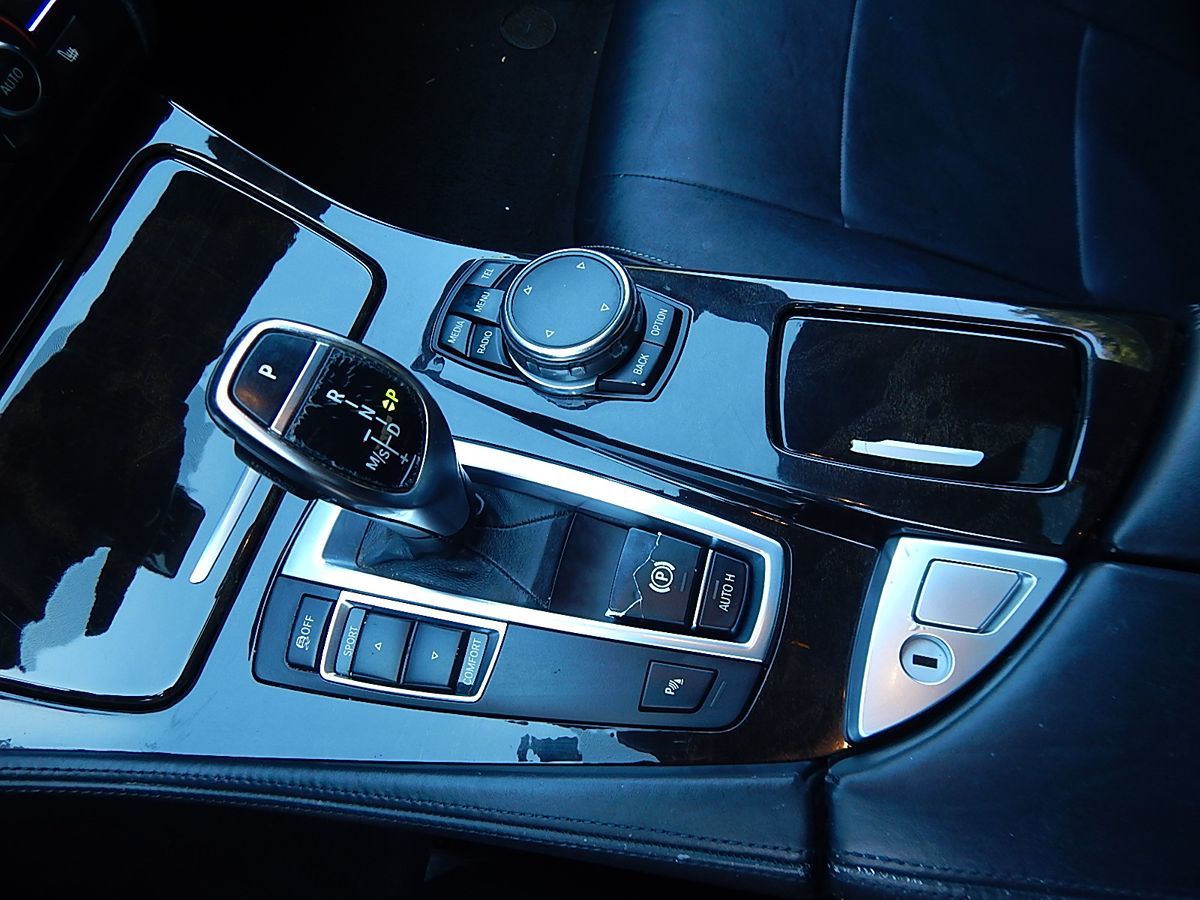 2016 BMW 5 Series 535i - Photo 40