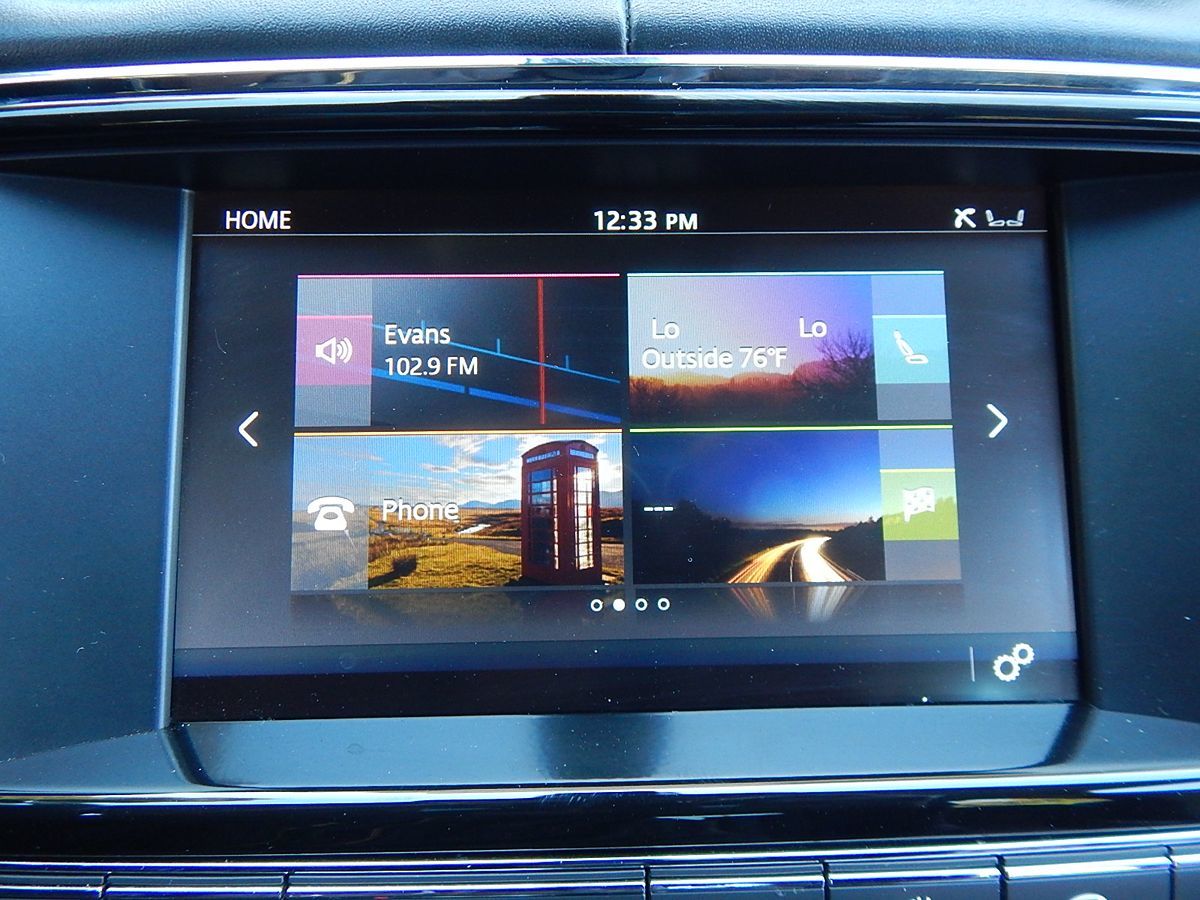 Jaguar XJ photo 4