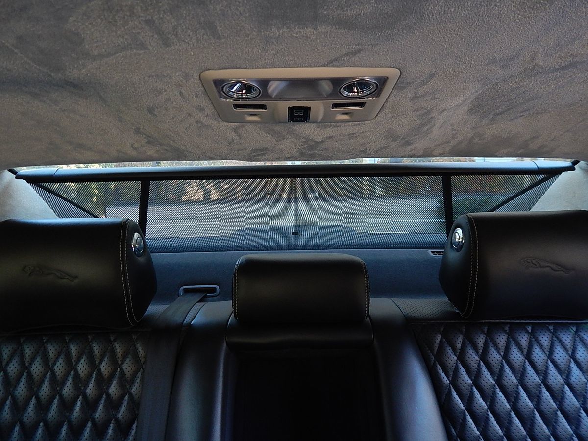 Jaguar XJ photo 33