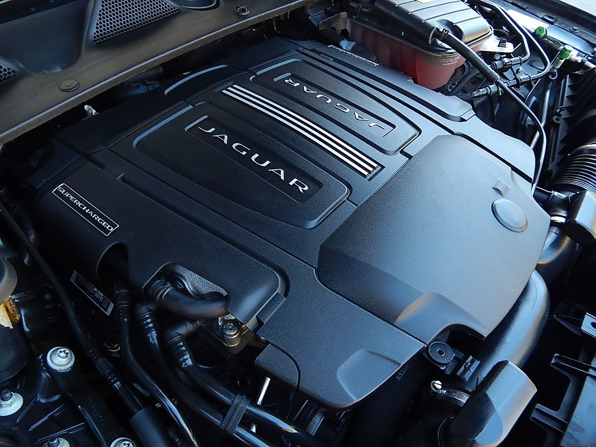 Jaguar XJ photo 41