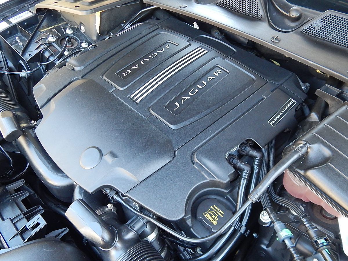 Jaguar XJ photo 44