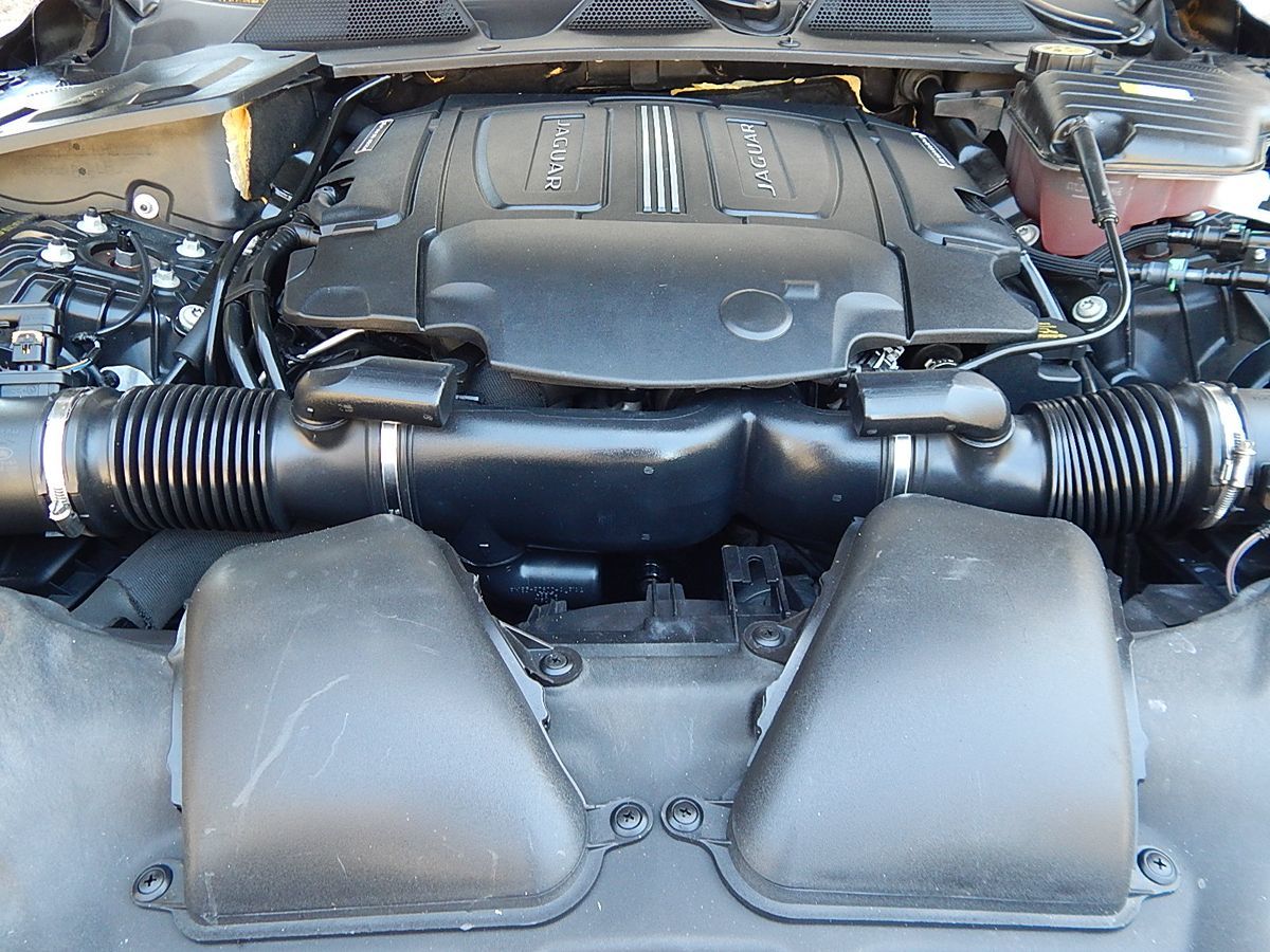 Jaguar XJ photo 46