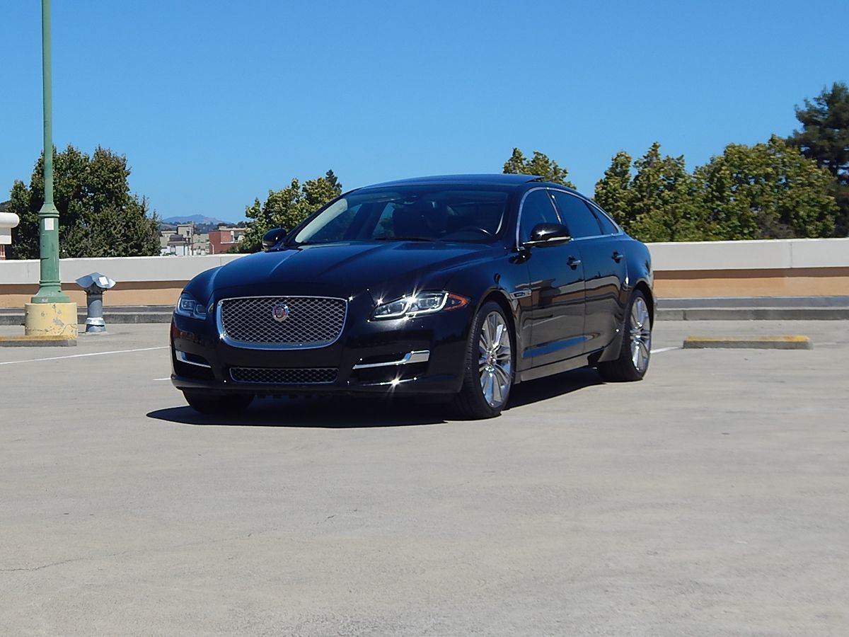 Jaguar XJ photo 52