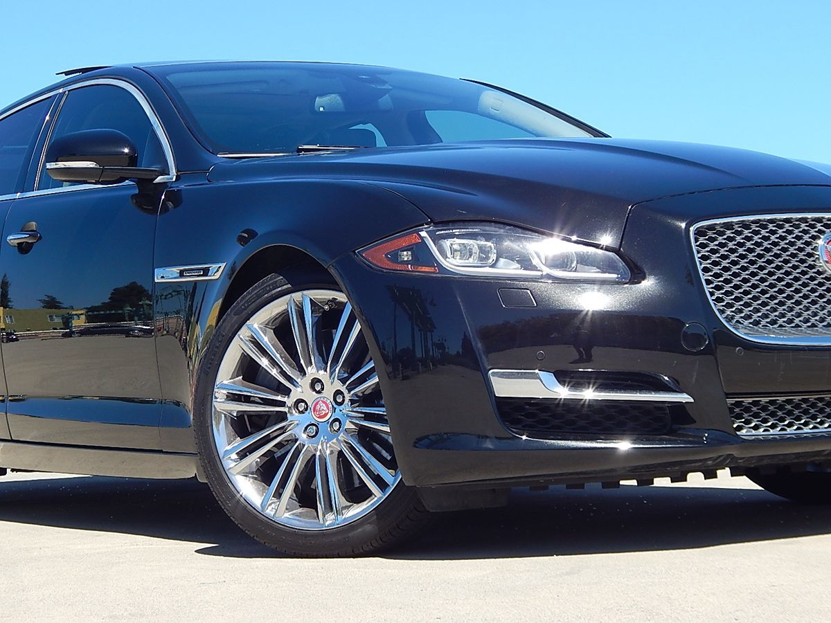 Jaguar XJ photo 55