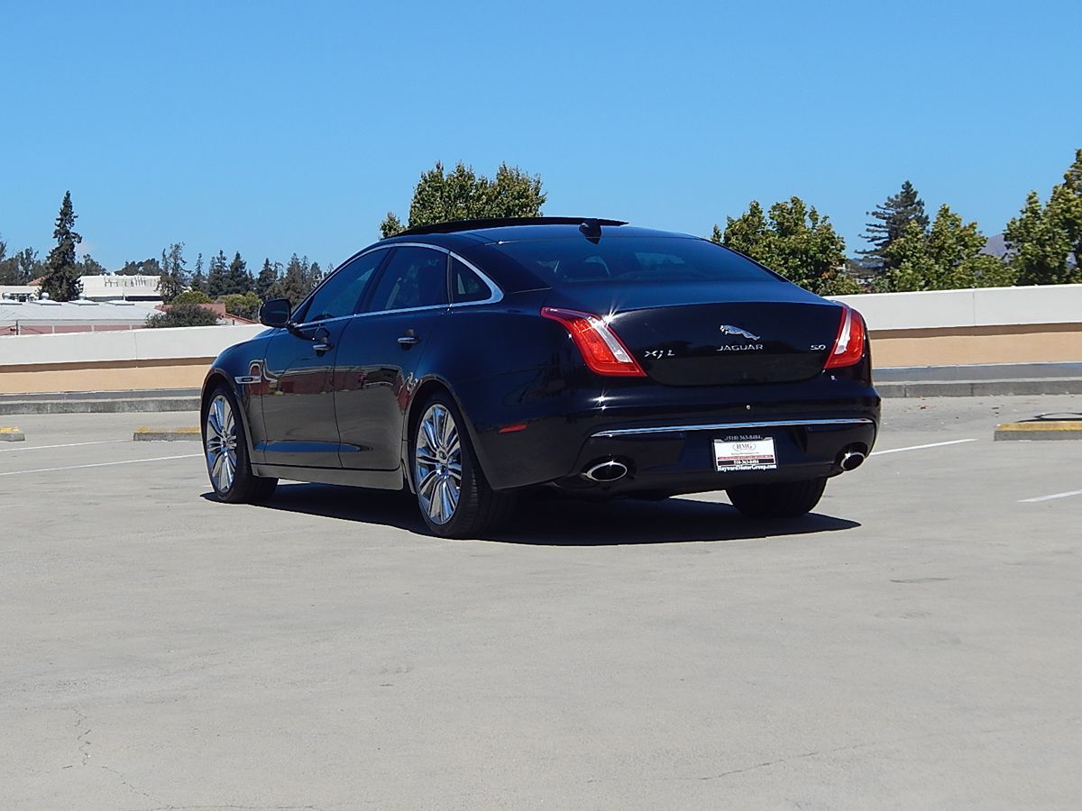 Jaguar XJ photo 64