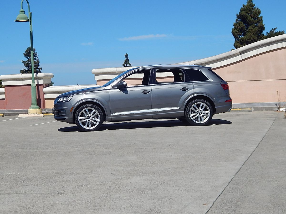 Audi Q7 photo 12