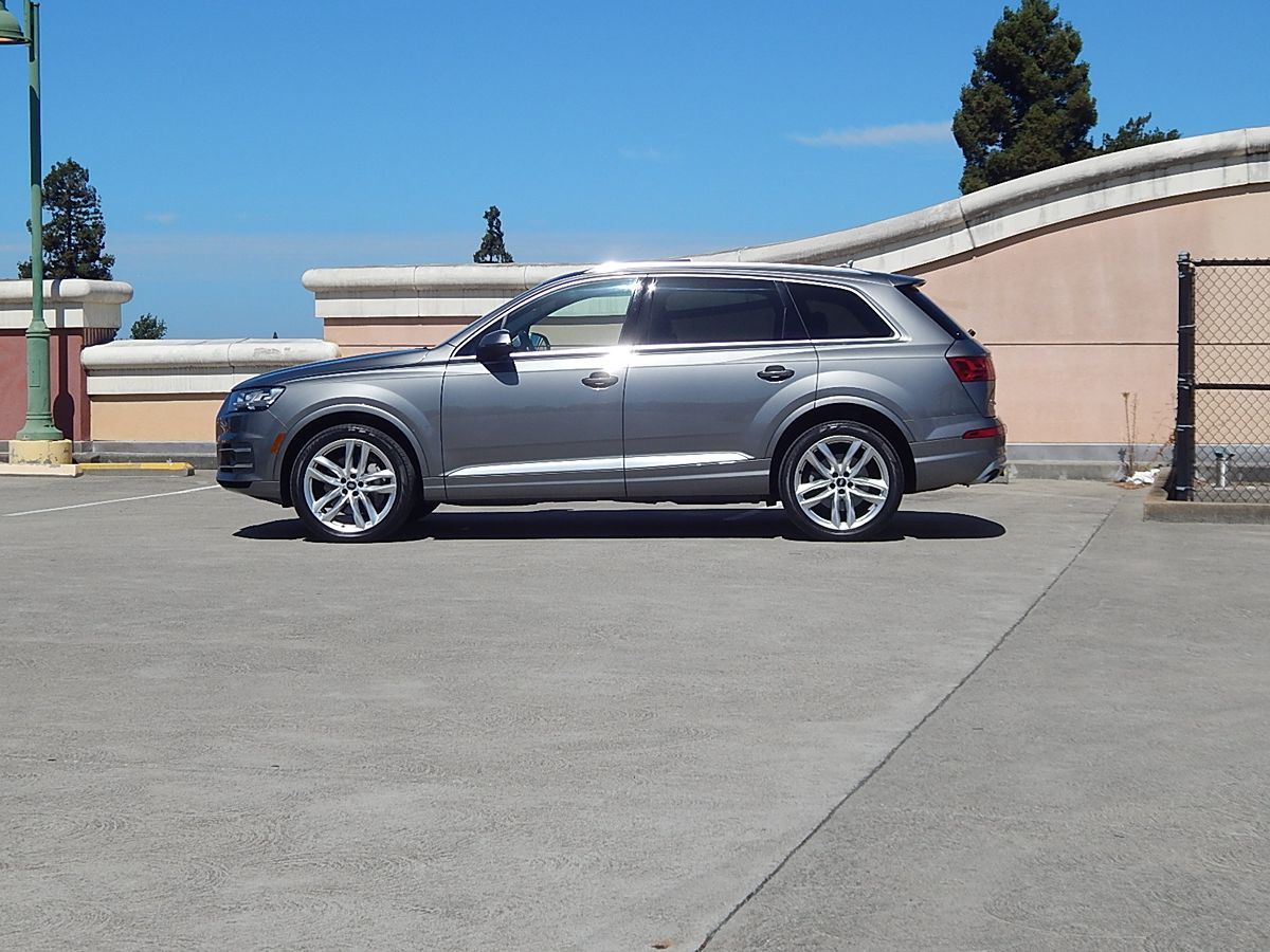 Audi Q7 photo 10