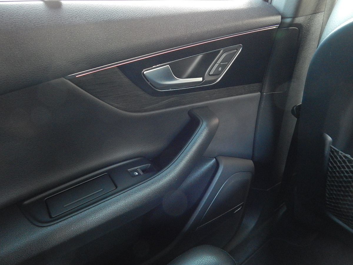 Audi Q7 photo 46