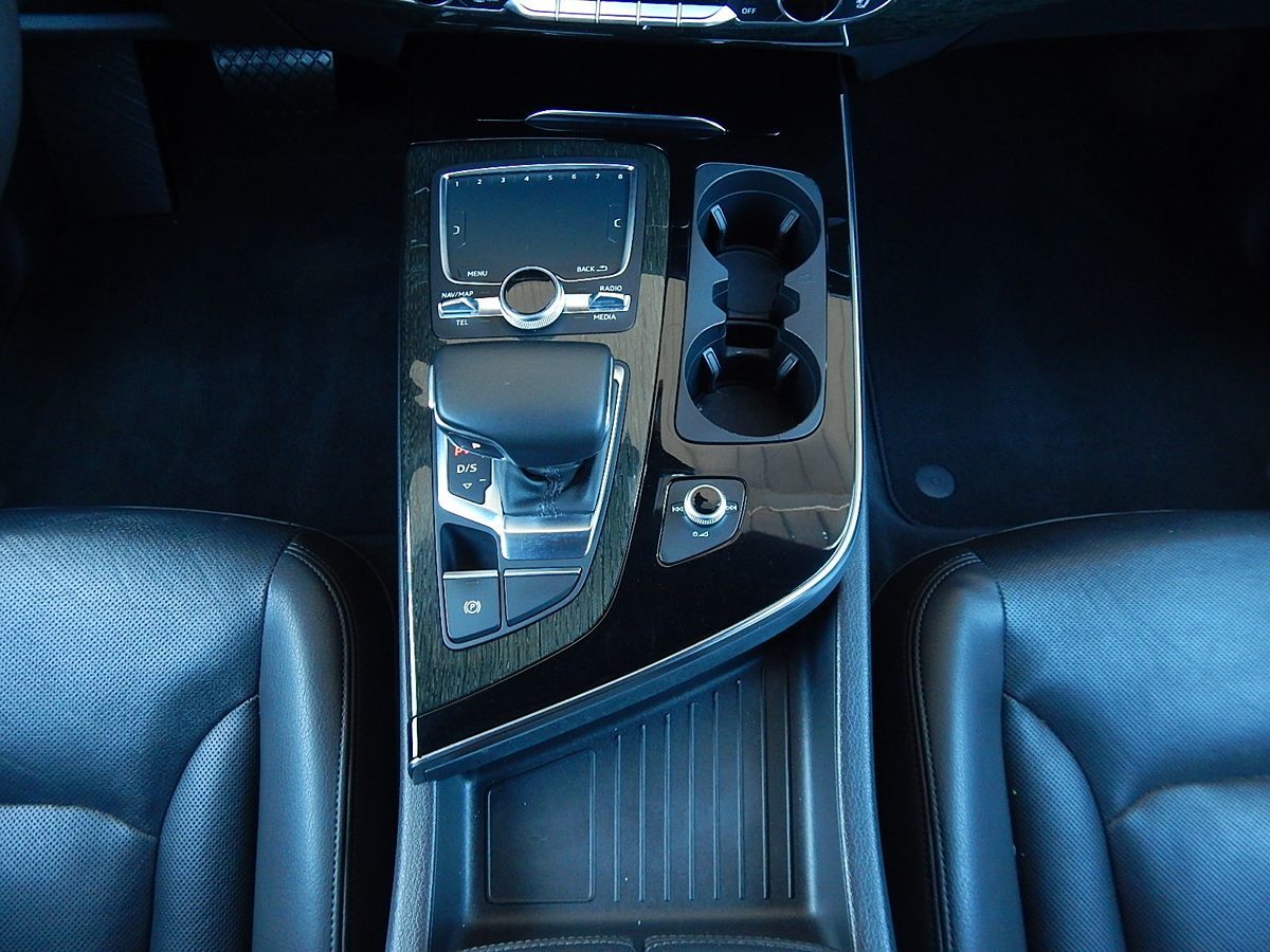 Audi Q7 photo 48