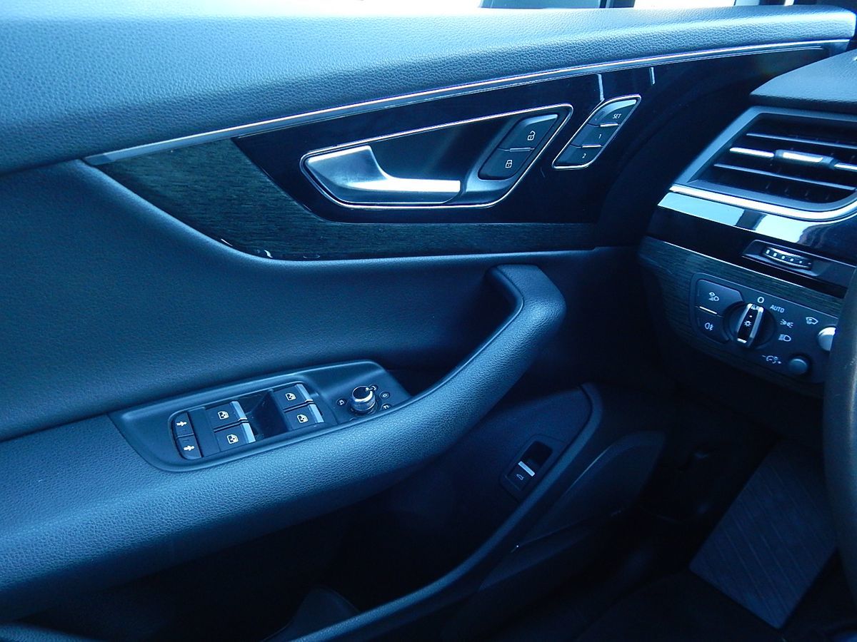 Audi Q7 photo 60