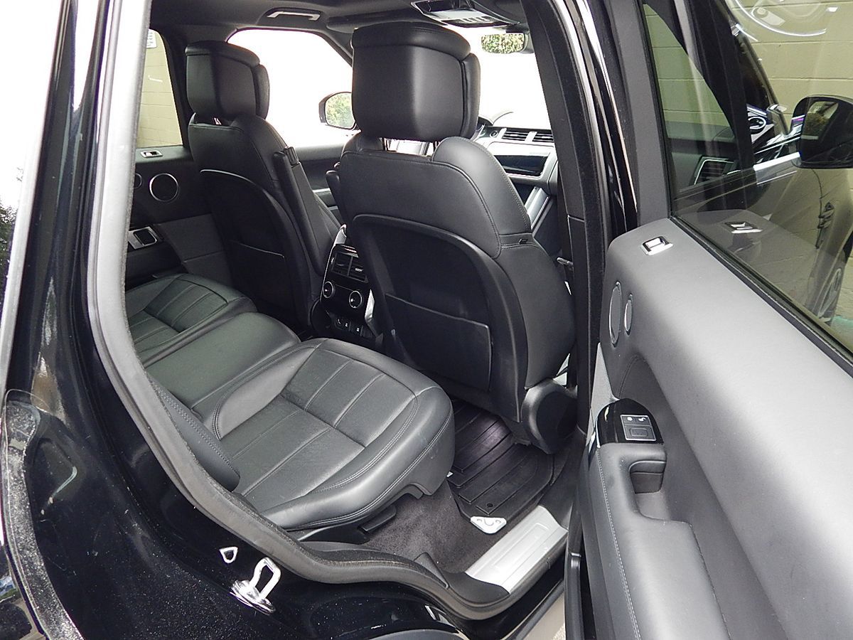 Land Rover Range Rover Sport photo 29