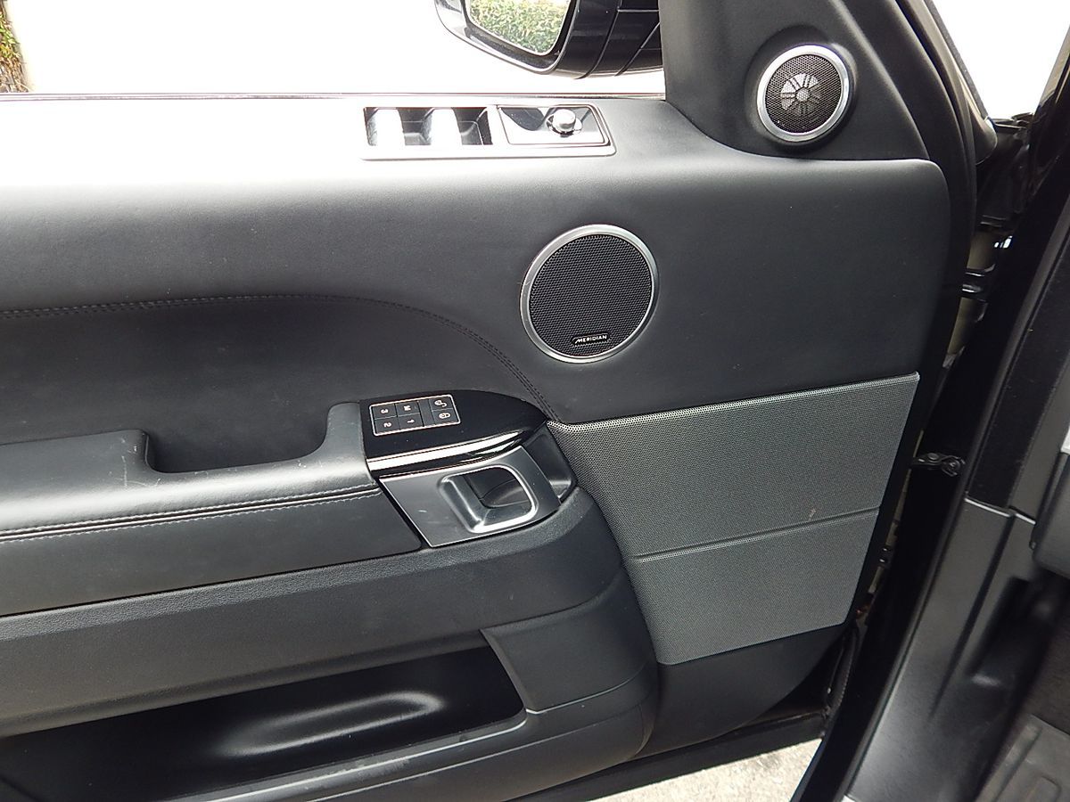 Land Rover Range Rover Sport photo 35