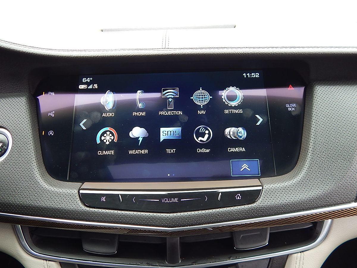 Cadillac CT6 photo 28